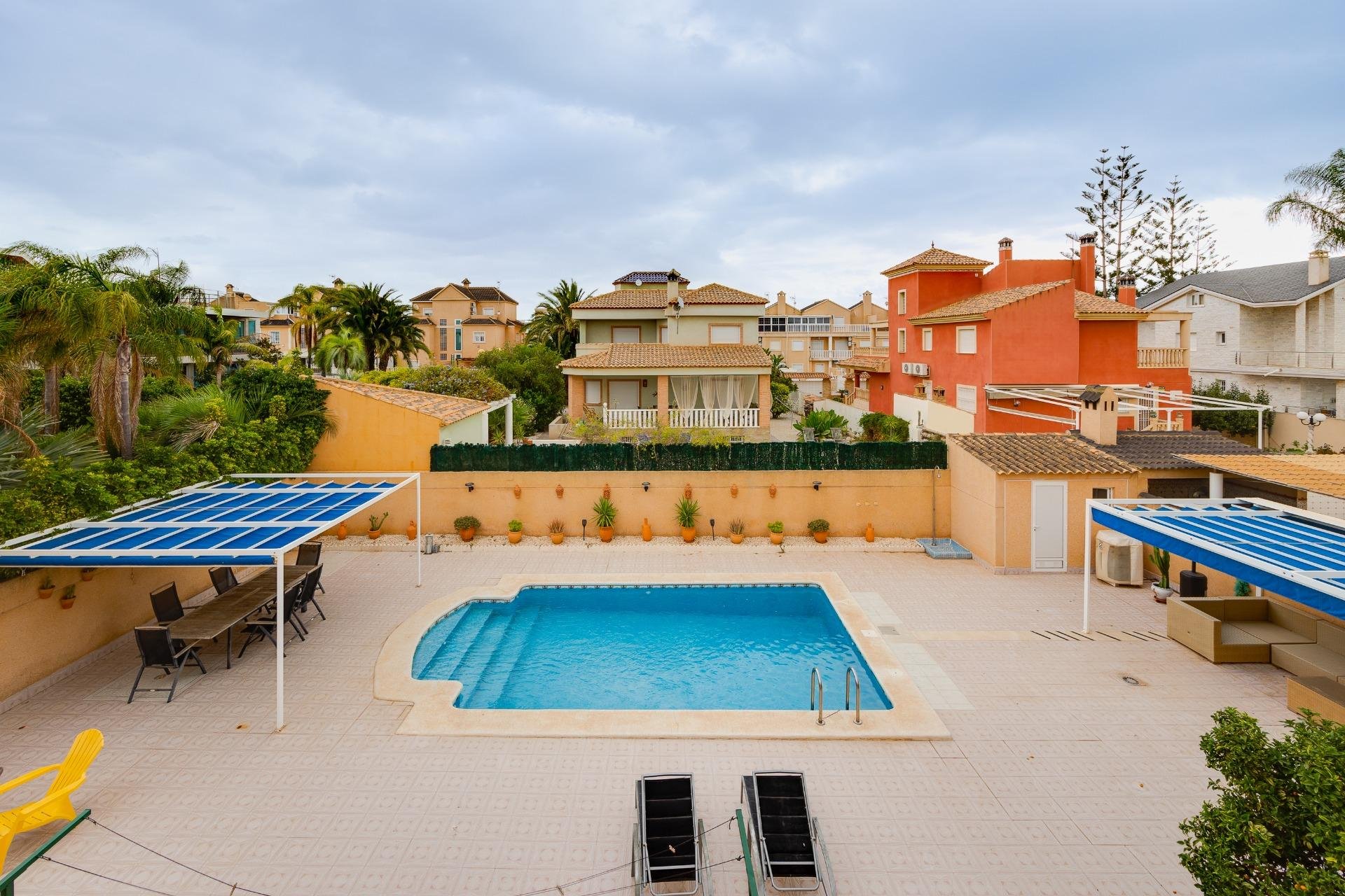 Segunda mano - Villa -
Orihuela Costa - La Zenia