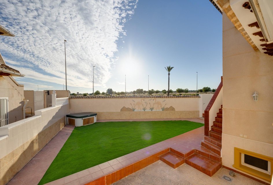 Segunda mano - Villa -
Orihuela Costa - La Zenia