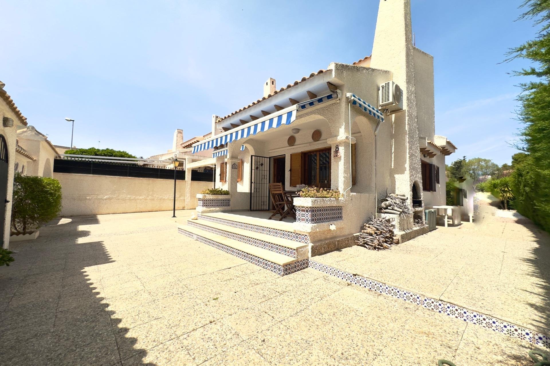 Segunda mano - Villa -
Orihuela Costa - La Zenia