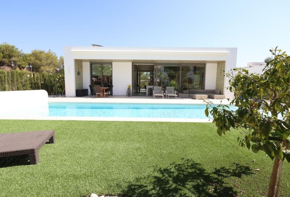 Segunda mano - Villa -
Orihuela Costa - Las Colinas Golf