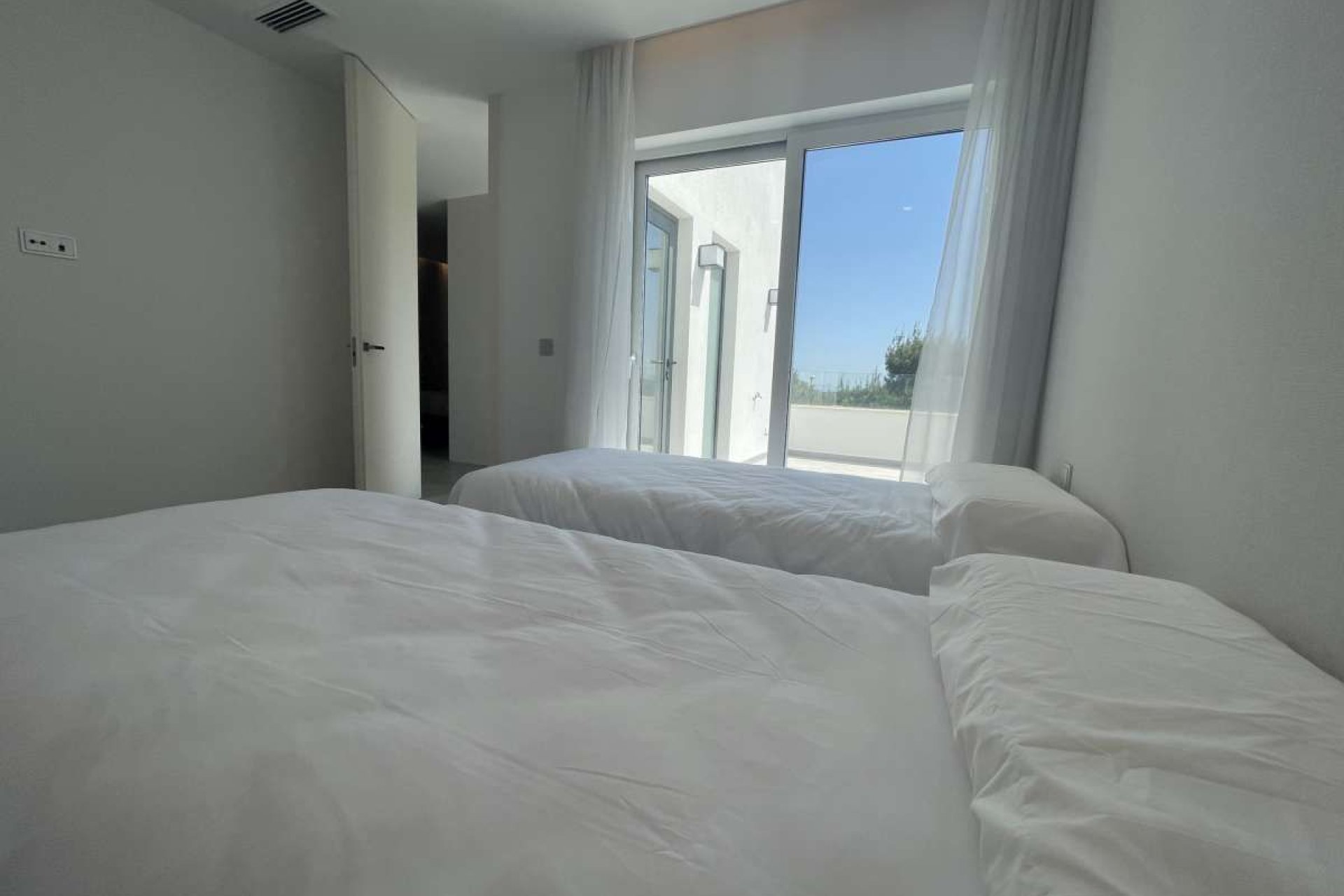 Segunda mano - Villa -
Orihuela Costa - Las Colinas Golf