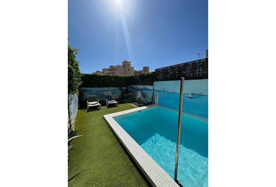 Segunda mano - Villa -
Orihuela Costa - Lomas de Cabo Roig-Los Dolses