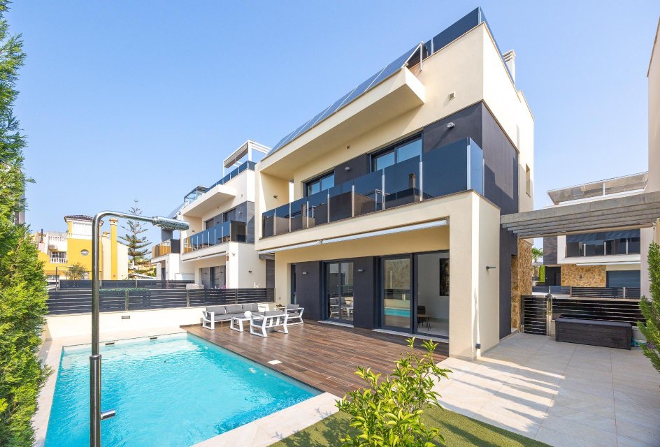 Segunda mano - Villa -
Orihuela Costa - Lomas de Cabo Roig