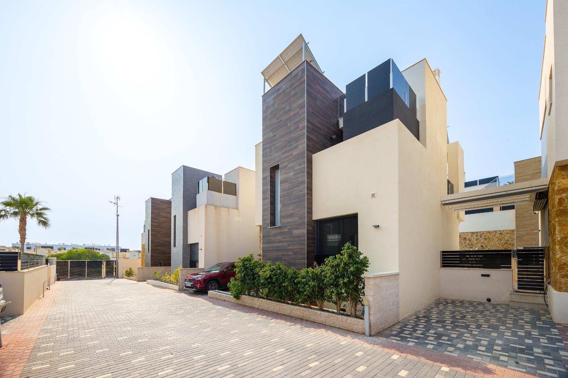 Segunda mano - Villa -
Orihuela Costa - Lomas de Cabo Roig