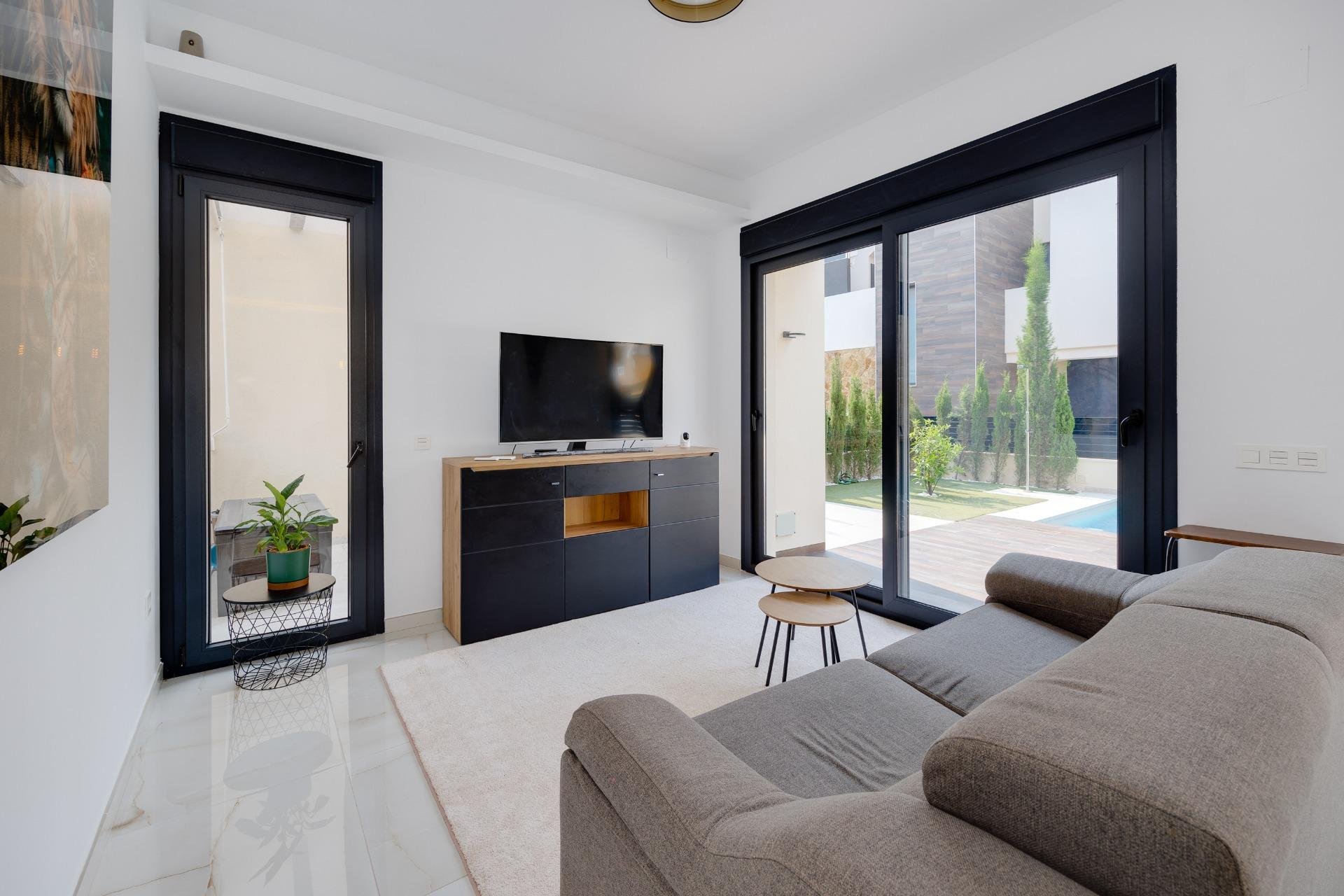 Segunda mano - Villa -
Orihuela Costa - Lomas de Cabo Roig