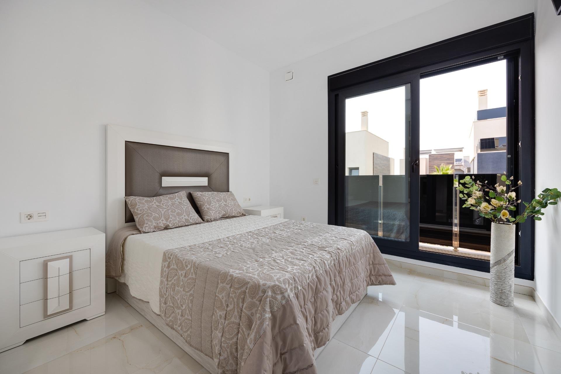 Segunda mano - Villa -
Orihuela Costa - Lomas de Cabo Roig