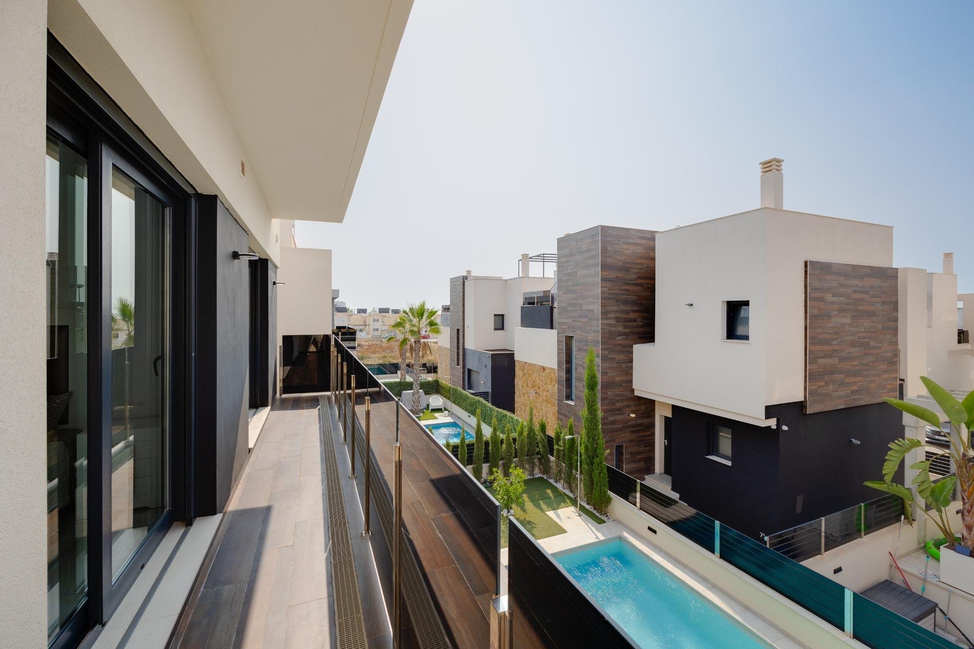 Segunda mano - Villa -
Orihuela Costa - Lomas de Cabo Roig