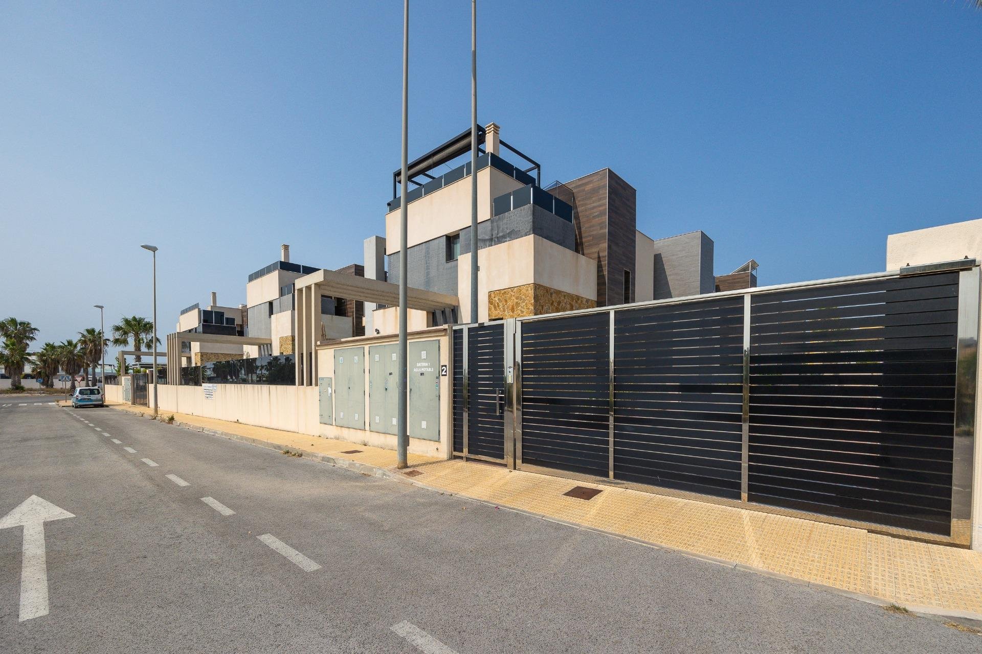 Segunda mano - Villa -
Orihuela Costa - Lomas de Cabo Roig
