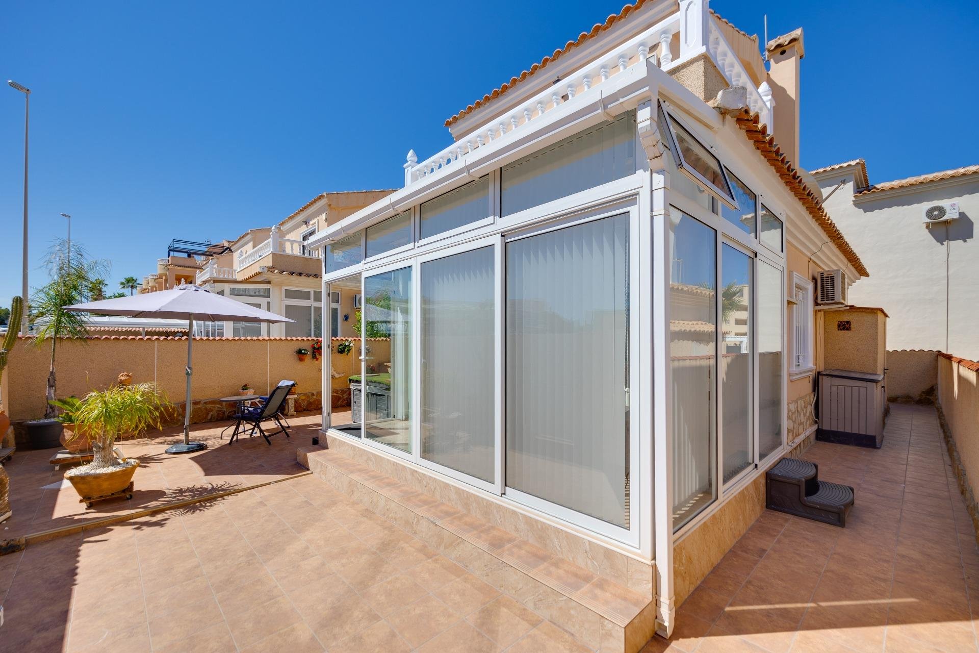 Segunda mano - Villa -
Orihuela Costa - Lomas de Don Juan