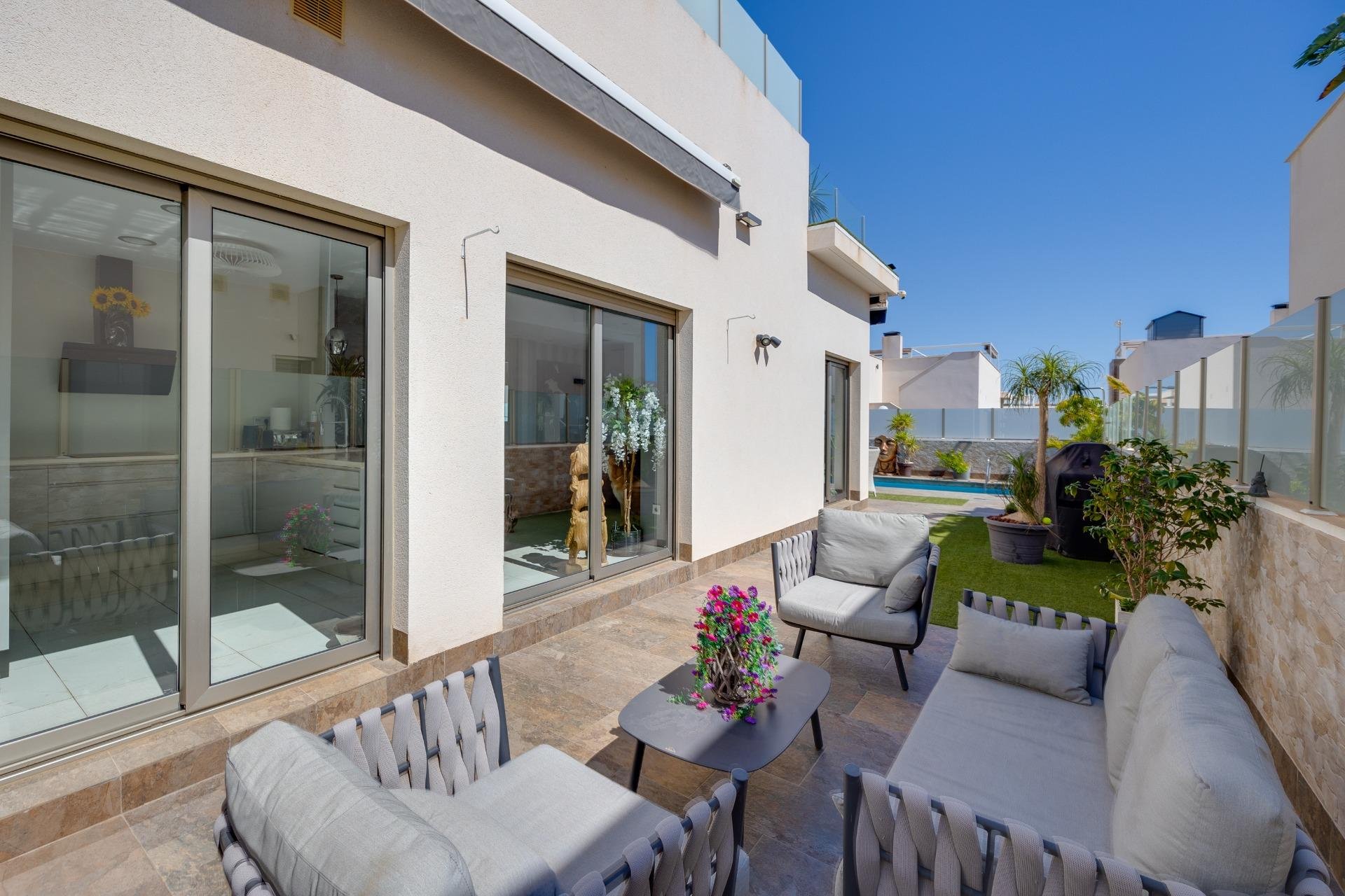 Segunda mano - Villa -
Orihuela Costa - PAU 26
