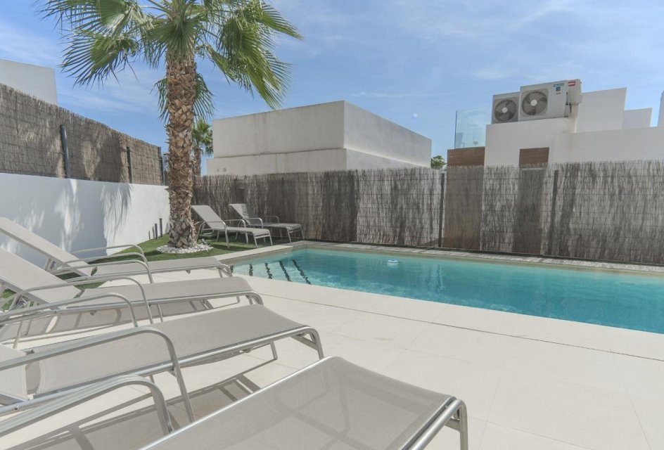 Segunda mano - Villa -
Orihuela Costa - PAU 8