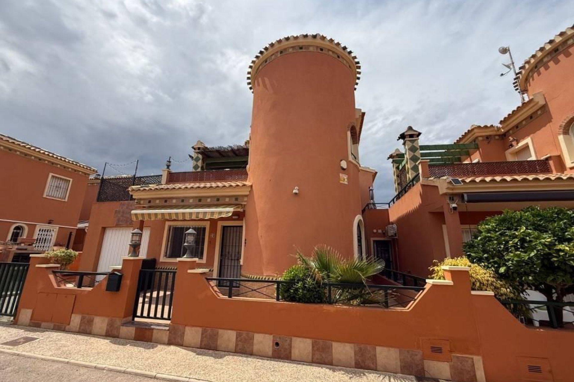 Segunda mano - Villa -
Orihuela Costa - Playa Flamenca