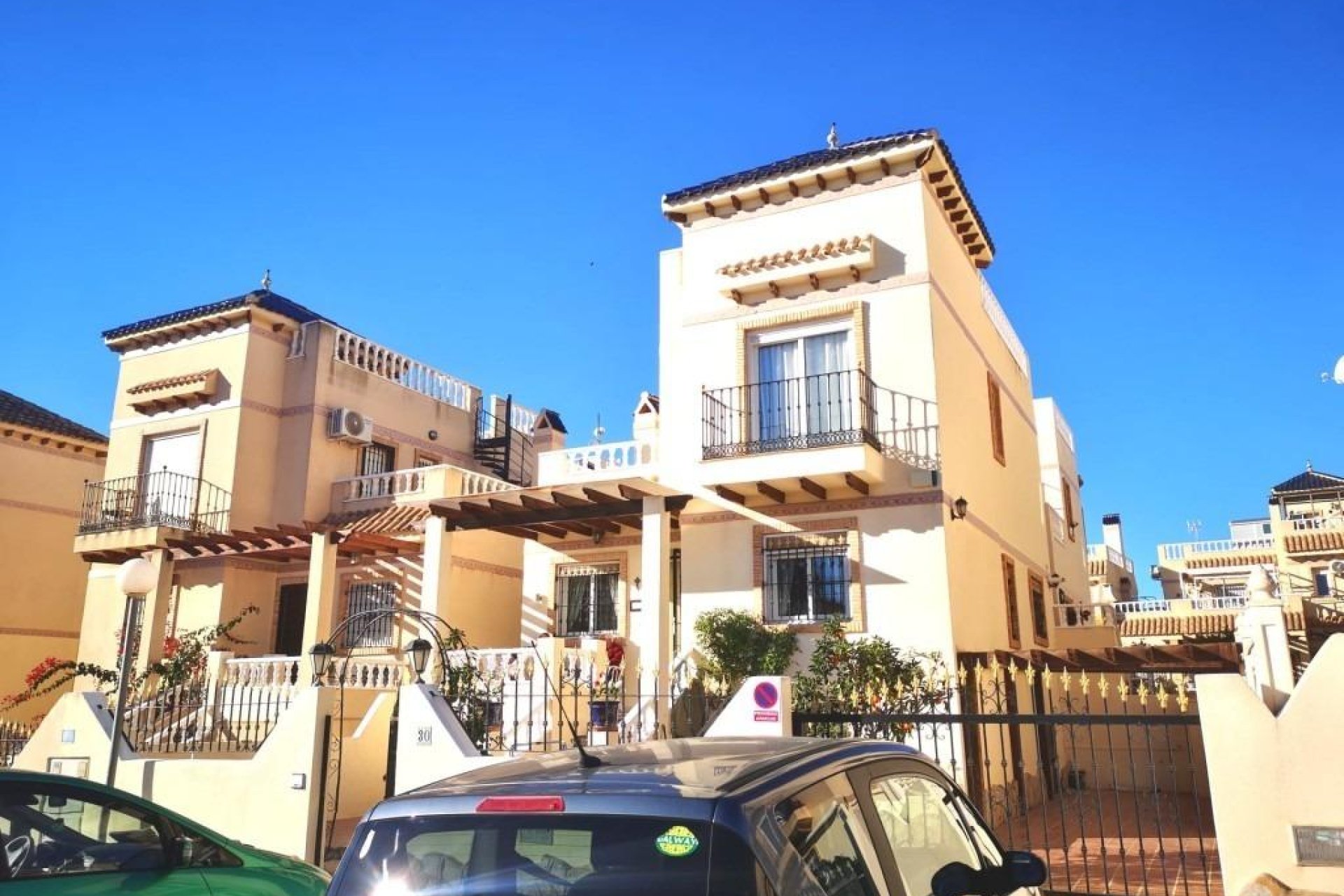 Segunda mano - Villa -
Orihuela Costa - Playa Flamenca