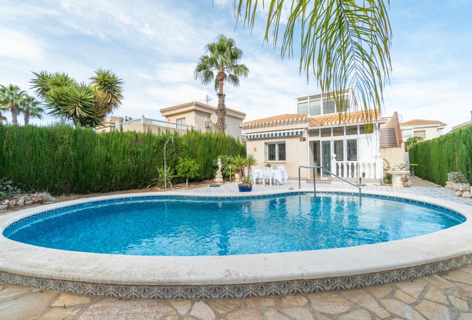 Segunda mano - Villa -
Orihuela Costa - Playa Flamenca