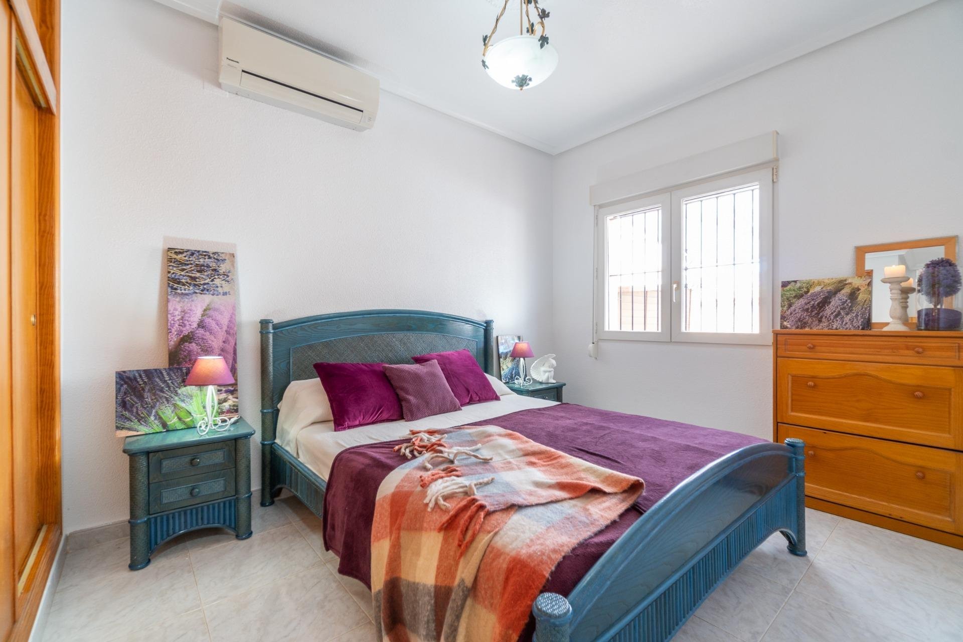 Segunda mano - Villa -
Orihuela Costa - Playa Flamenca