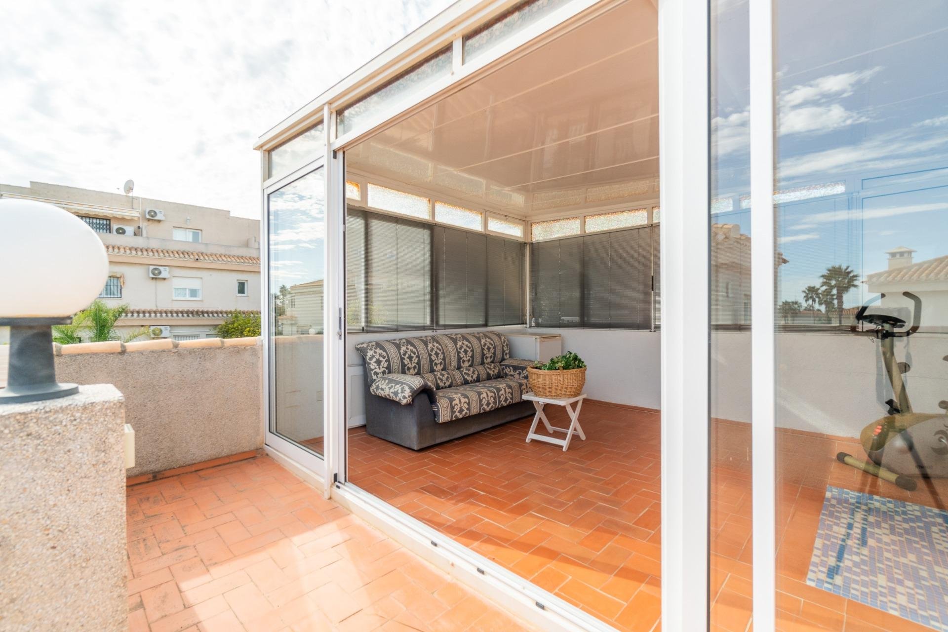 Segunda mano - Villa -
Orihuela Costa - Playa Flamenca