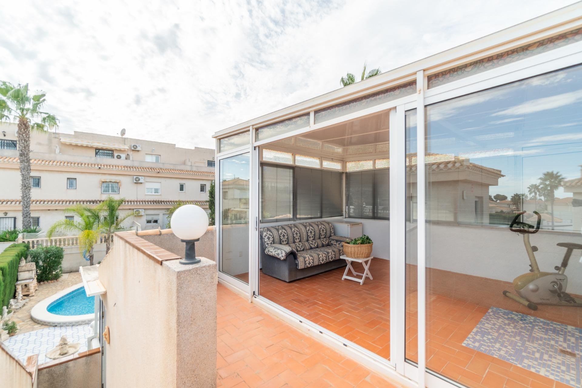 Segunda mano - Villa -
Orihuela Costa - Playa Flamenca