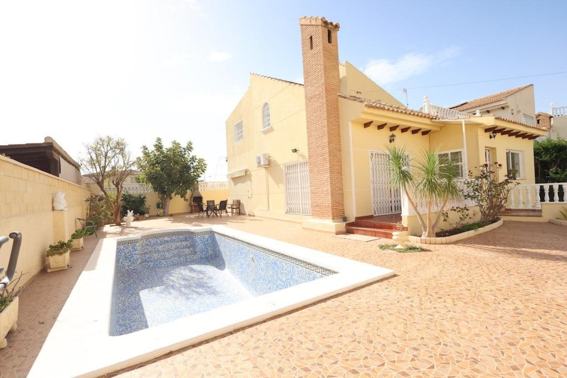 Segunda mano - Villa -
Orihuela Costa - Playa Flamenca
