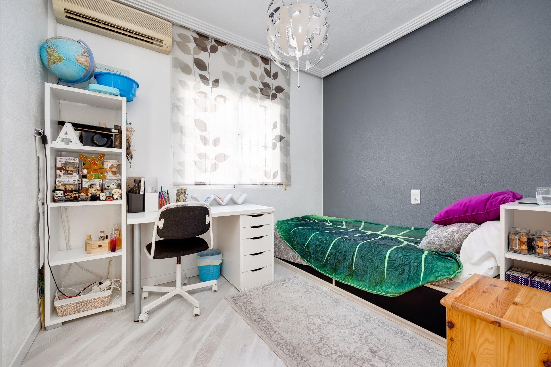 Segunda mano - Villa -
Orihuela Costa - Urbanización Perla del Mar