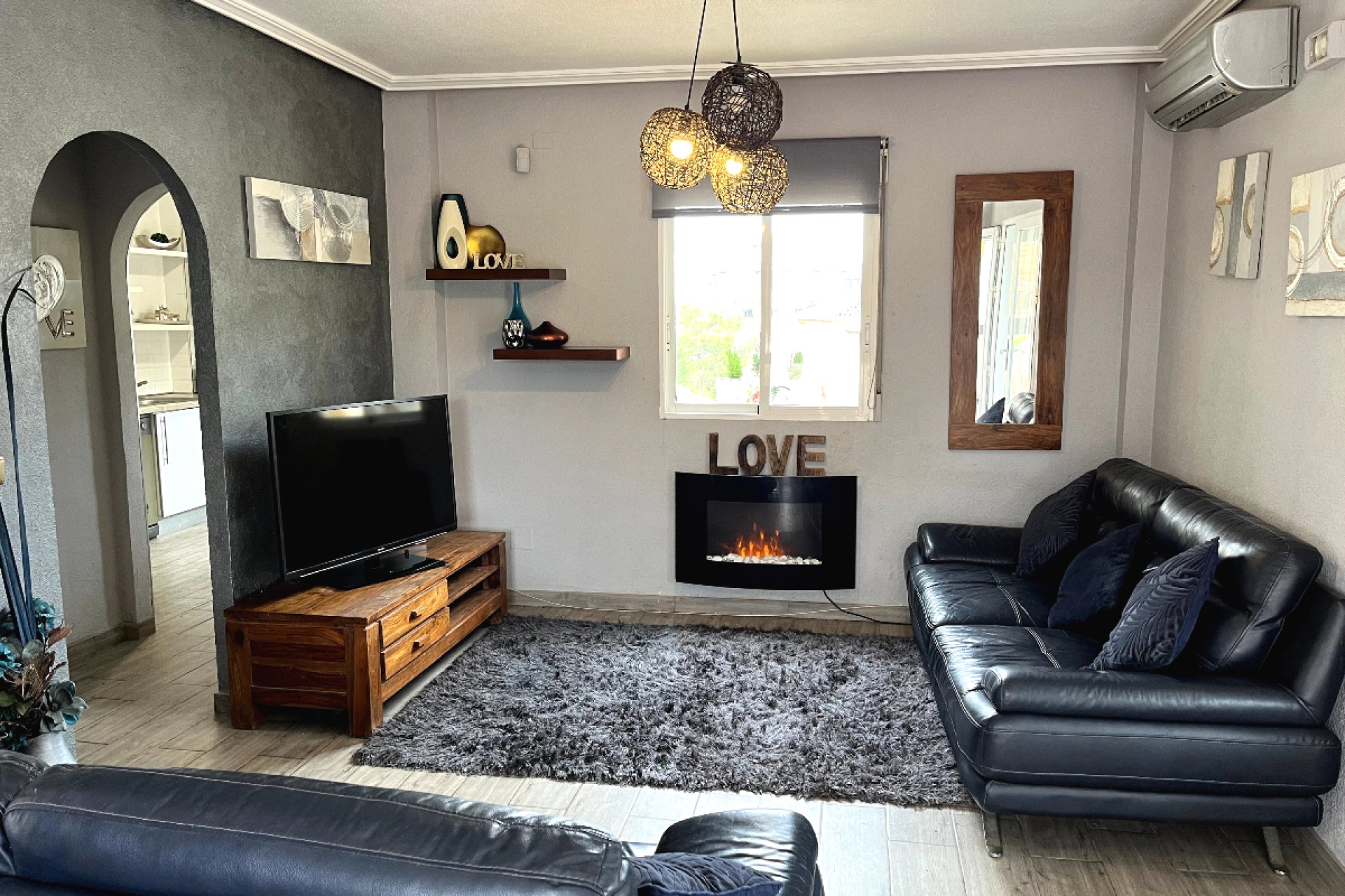 Segunda mano - Villa -
Playa Flamenca