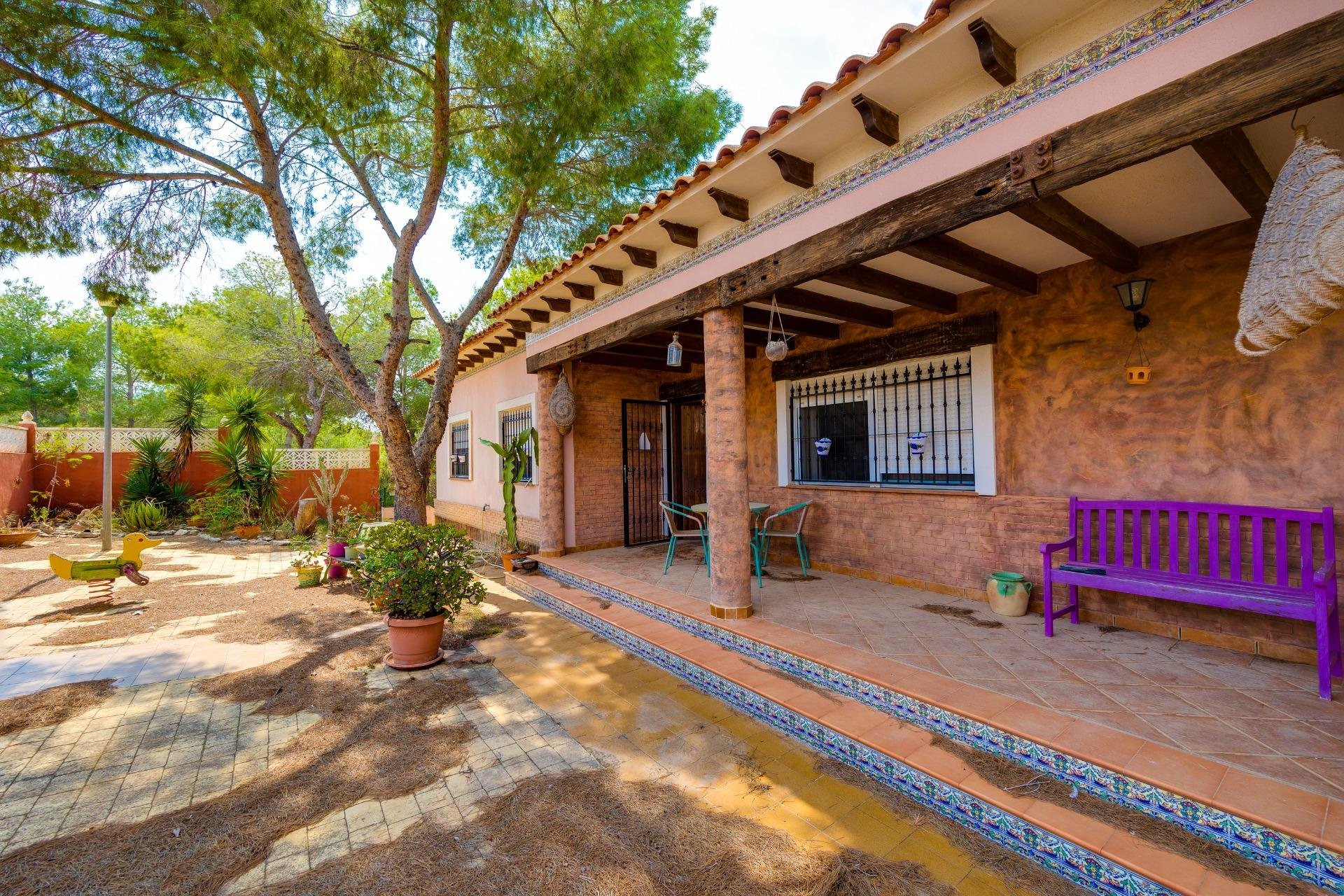 Segunda mano - Villa -
San Miguel de Salinas - Ciudad de las comunicaciones