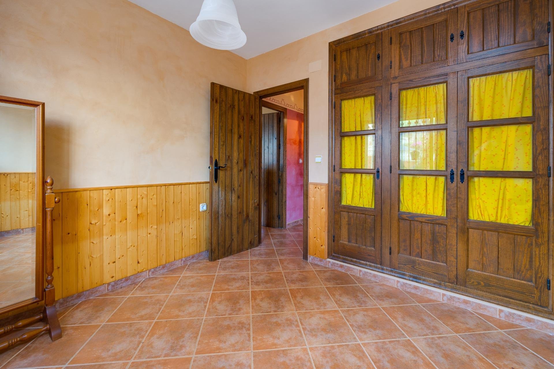 Segunda mano - Villa -
San Miguel de Salinas - Ciudad de las comunicaciones