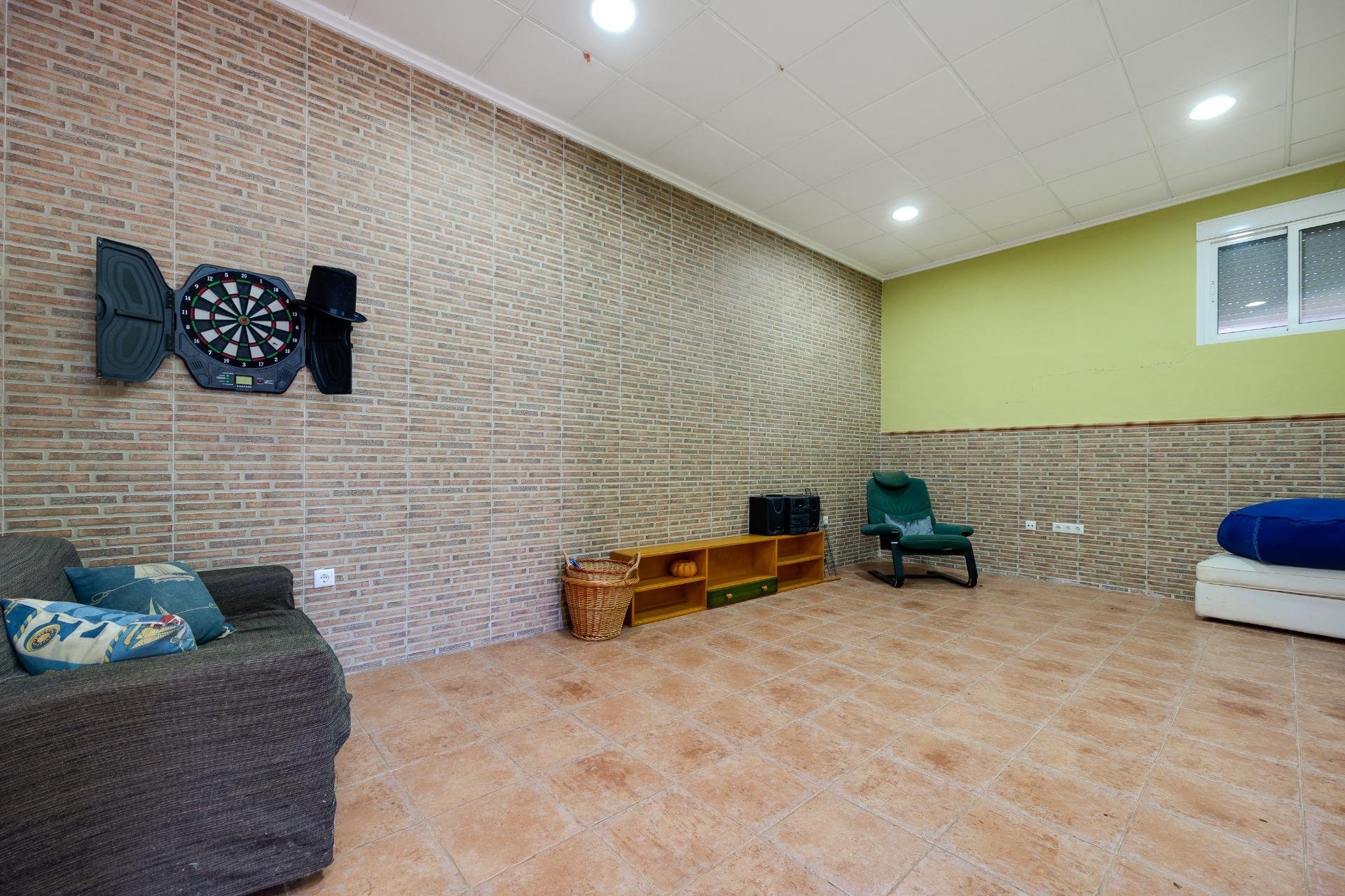 Segunda mano - Villa -
San Miguel de Salinas - Ciudad de las comunicaciones