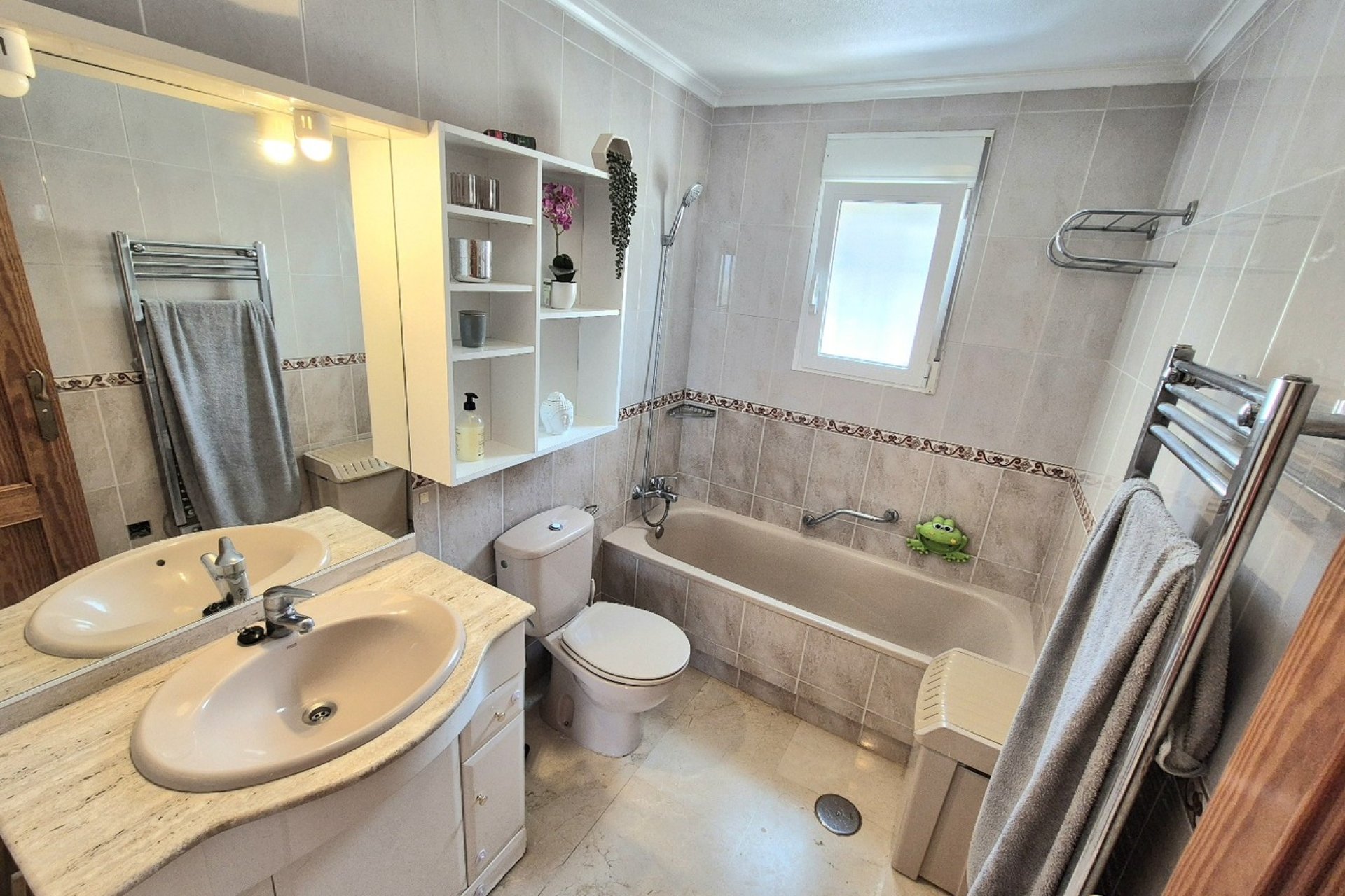 Segunda mano - Villa -
San Miguel de Salinas - Ciudad de las comunicaciones