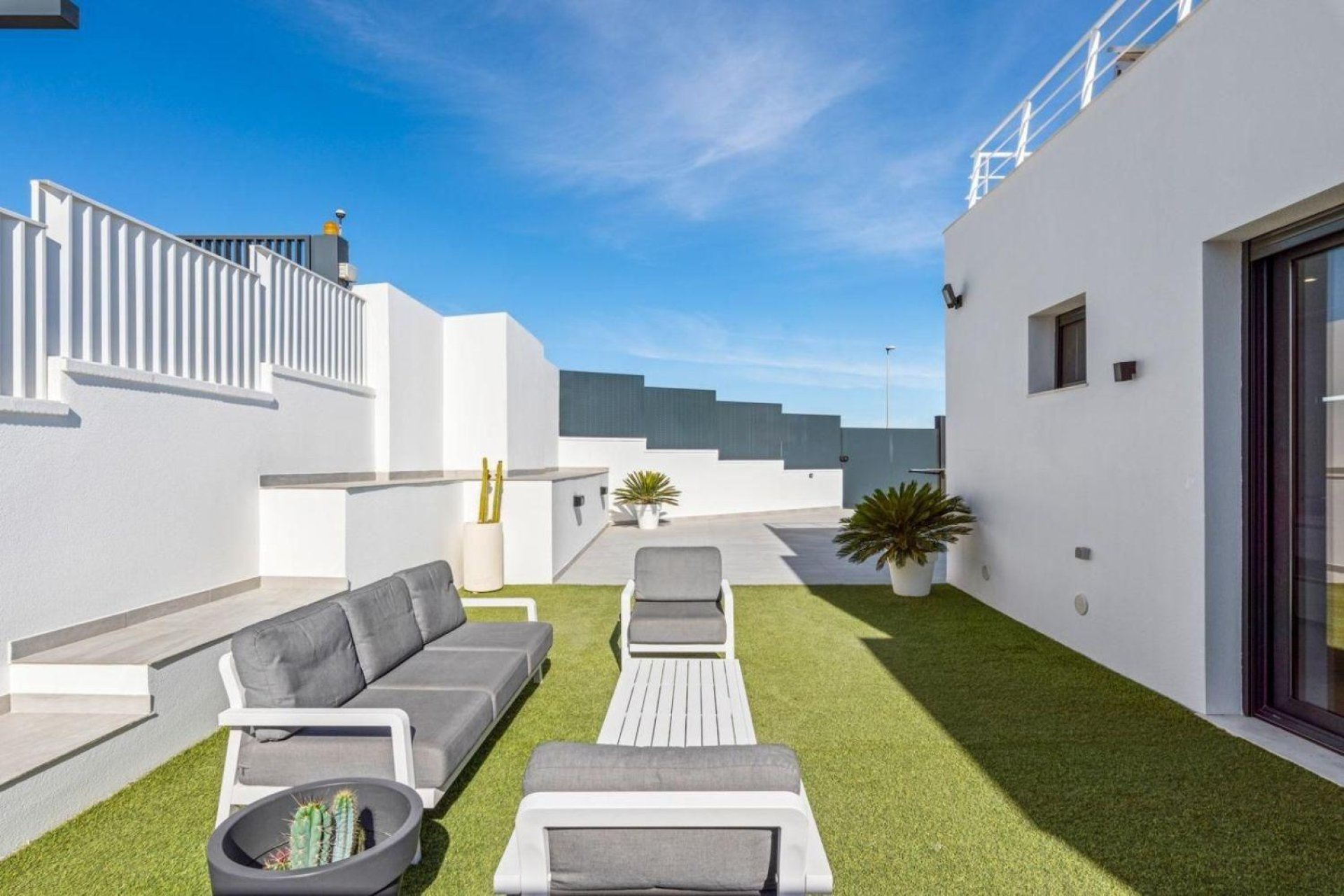 Segunda mano - Villa -
San Miguel de Salinas - Urbanizaciones
