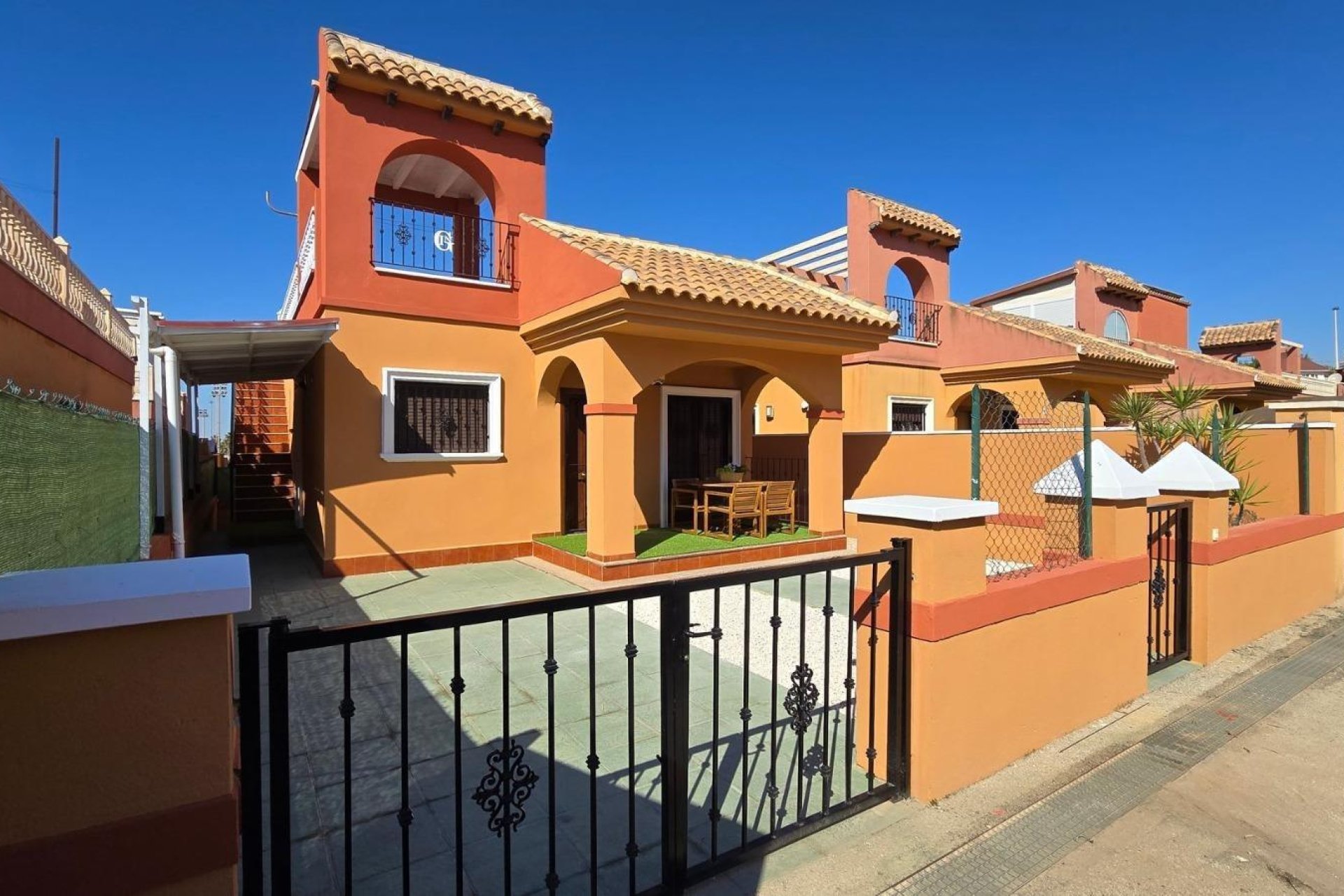 Segunda mano - Villa -
Torrevieja - Aguas Nuevas