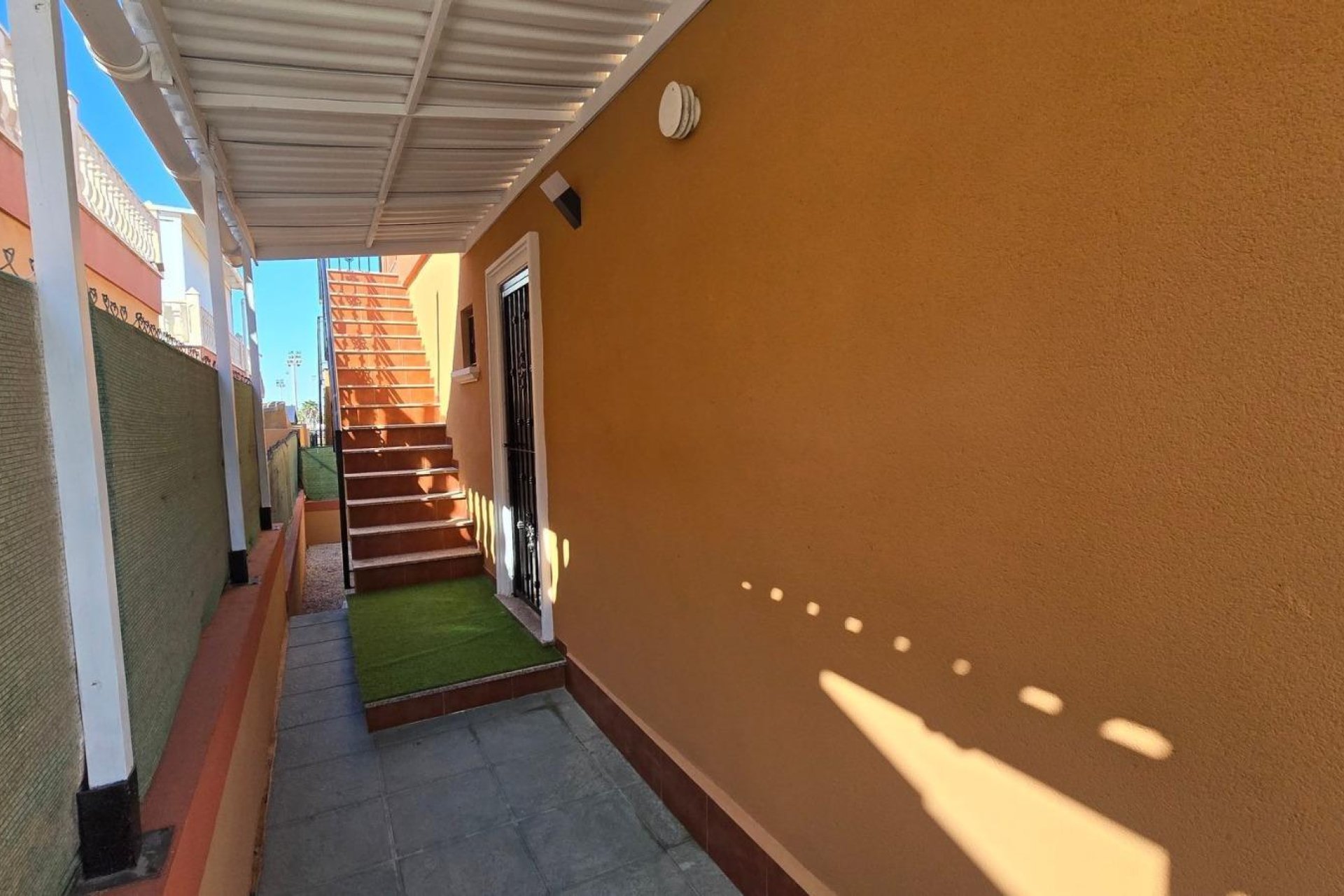 Segunda mano - Villa -
Torrevieja - Aguas Nuevas