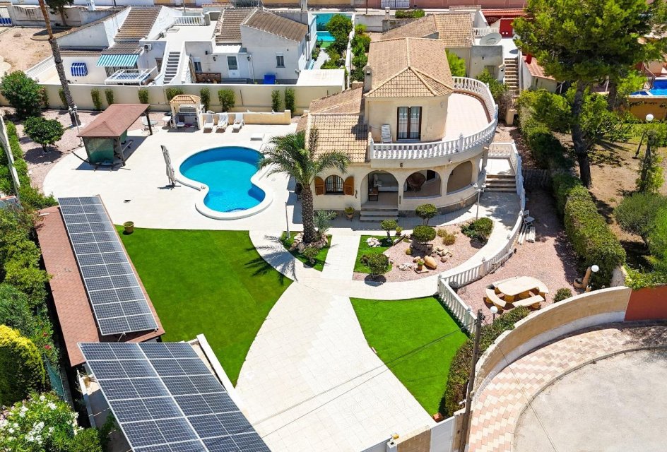 Segunda mano - Villa -
Torrevieja - El chaparral