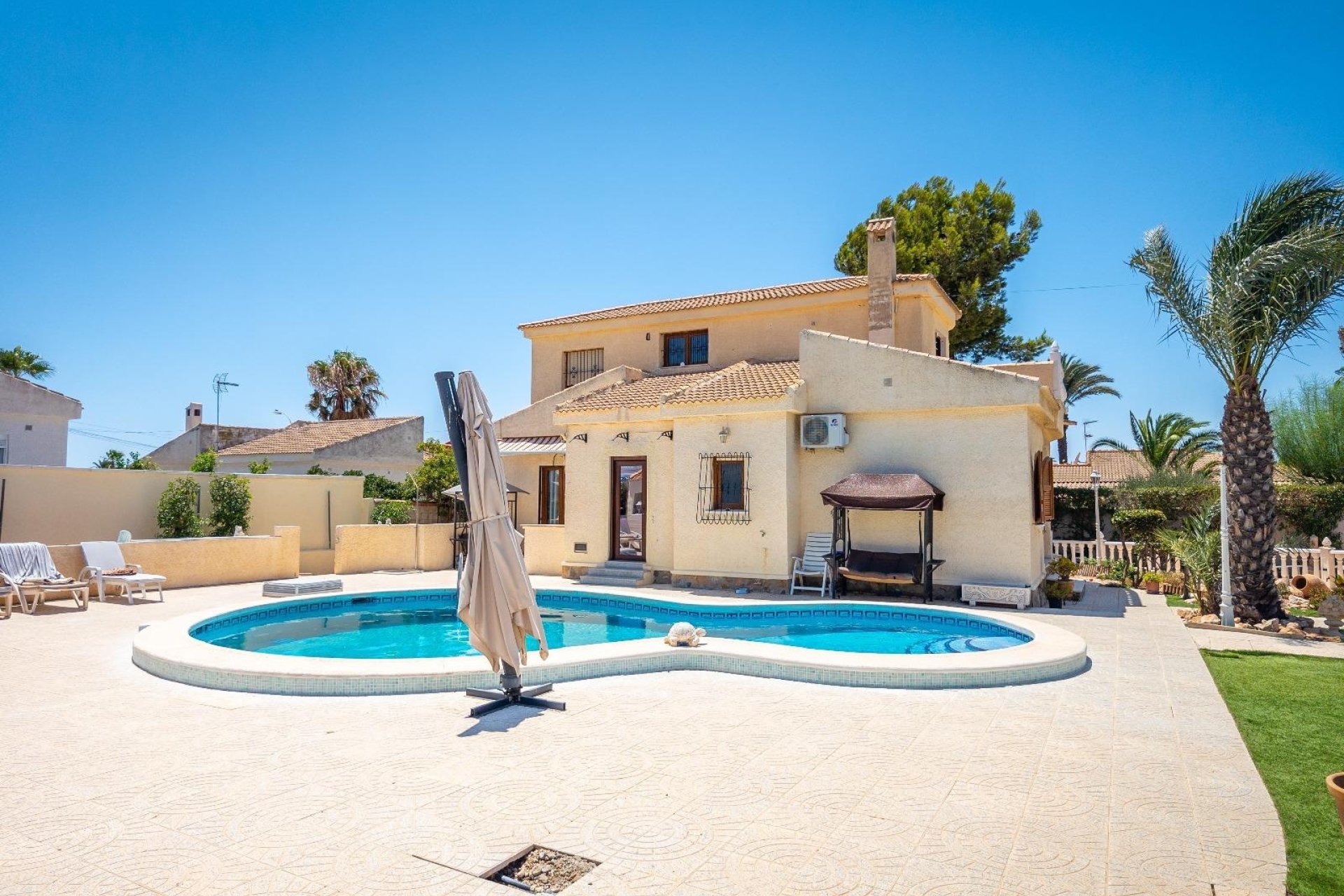 Segunda mano - Villa -
Torrevieja - El chaparral