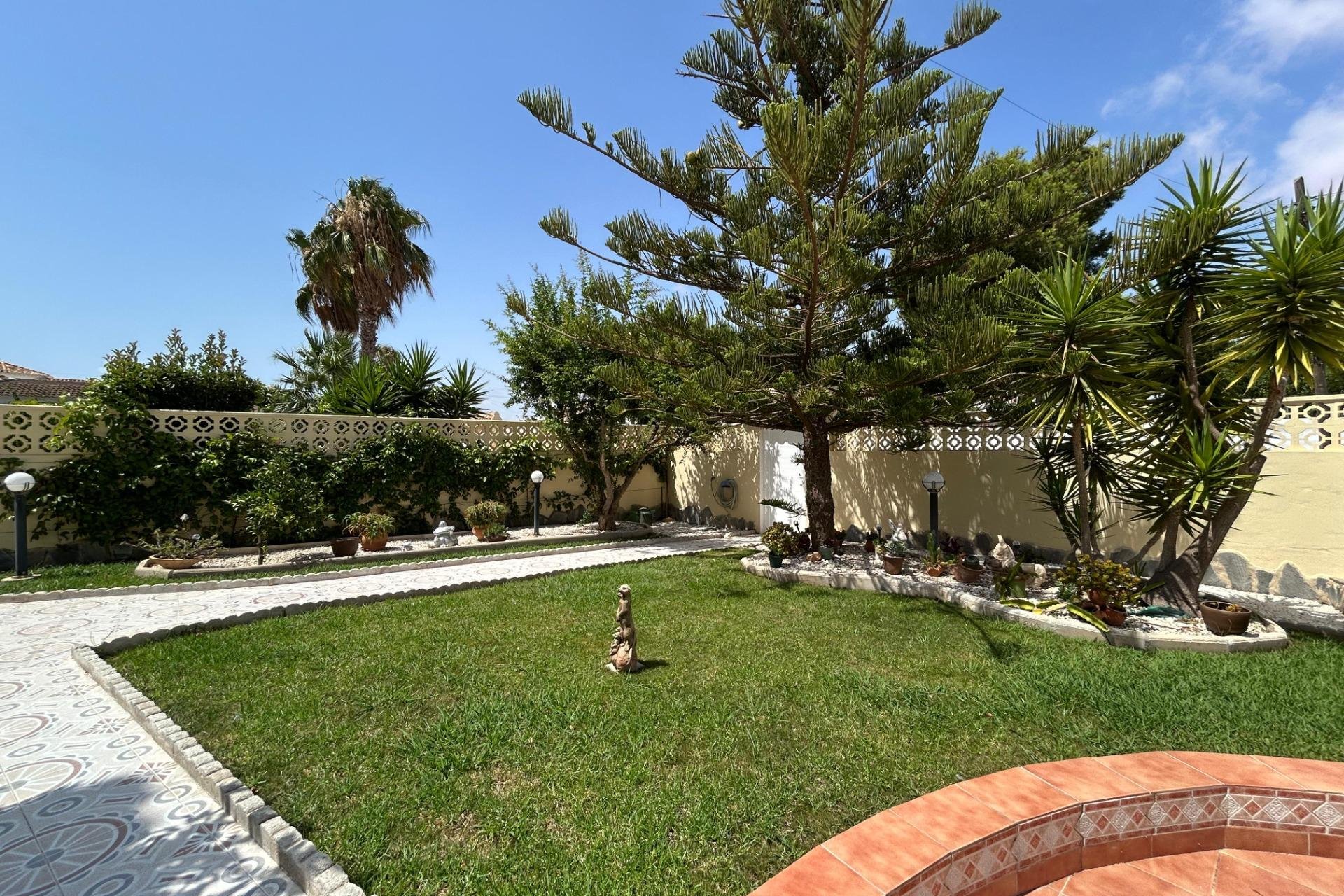 Segunda mano - Villa -
Torrevieja - La Siesta - El Salado - Torreta