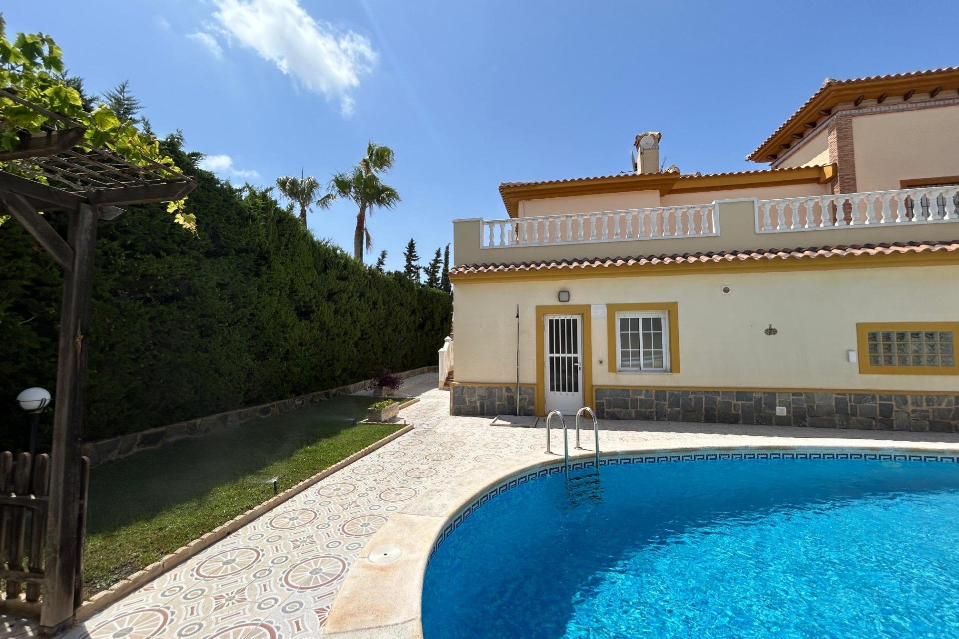 Segunda mano - Villa -
Torrevieja - La Siesta - El Salado - Torreta