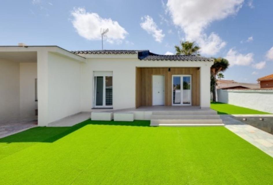 Segunda mano - Villa -
Torrevieja - La Siesta - El Salado - Torreta