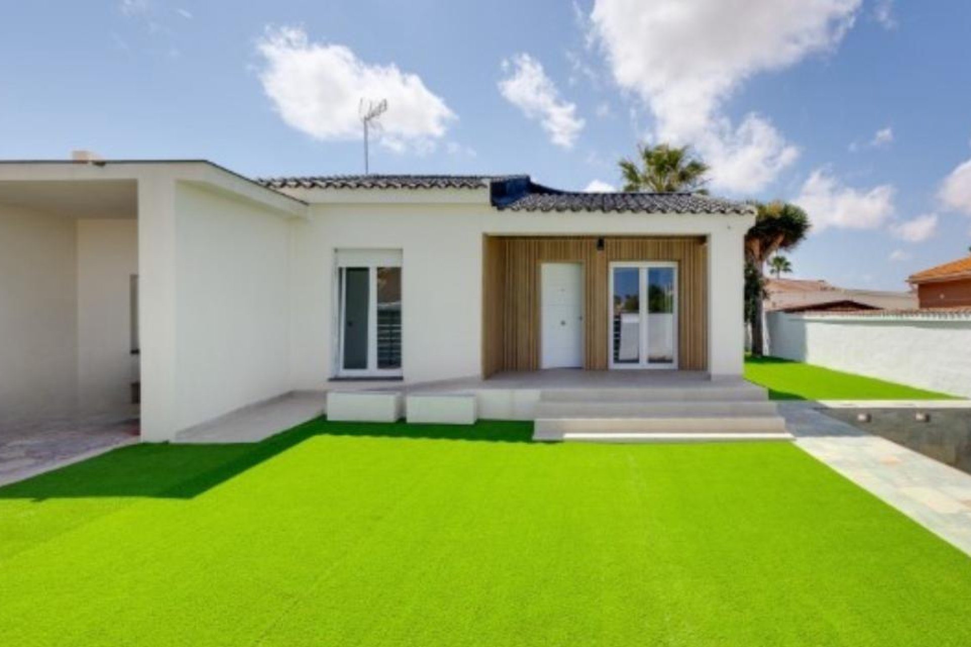 Segunda mano - Villa -
Torrevieja - La Siesta - El Salado - Torreta
