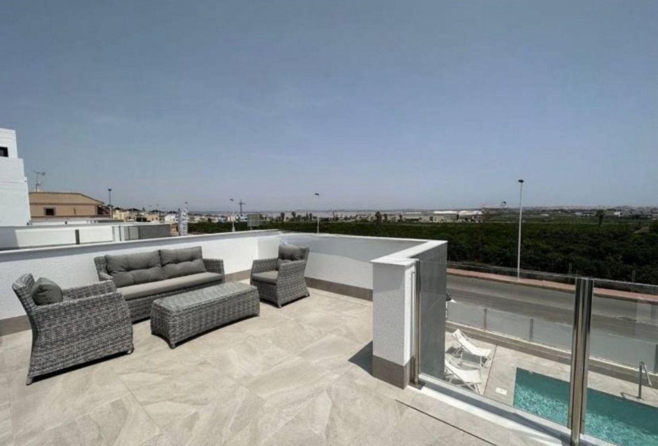 Segunda mano - Villa -
Torrevieja - Los Balcones - Los Altos del Edén