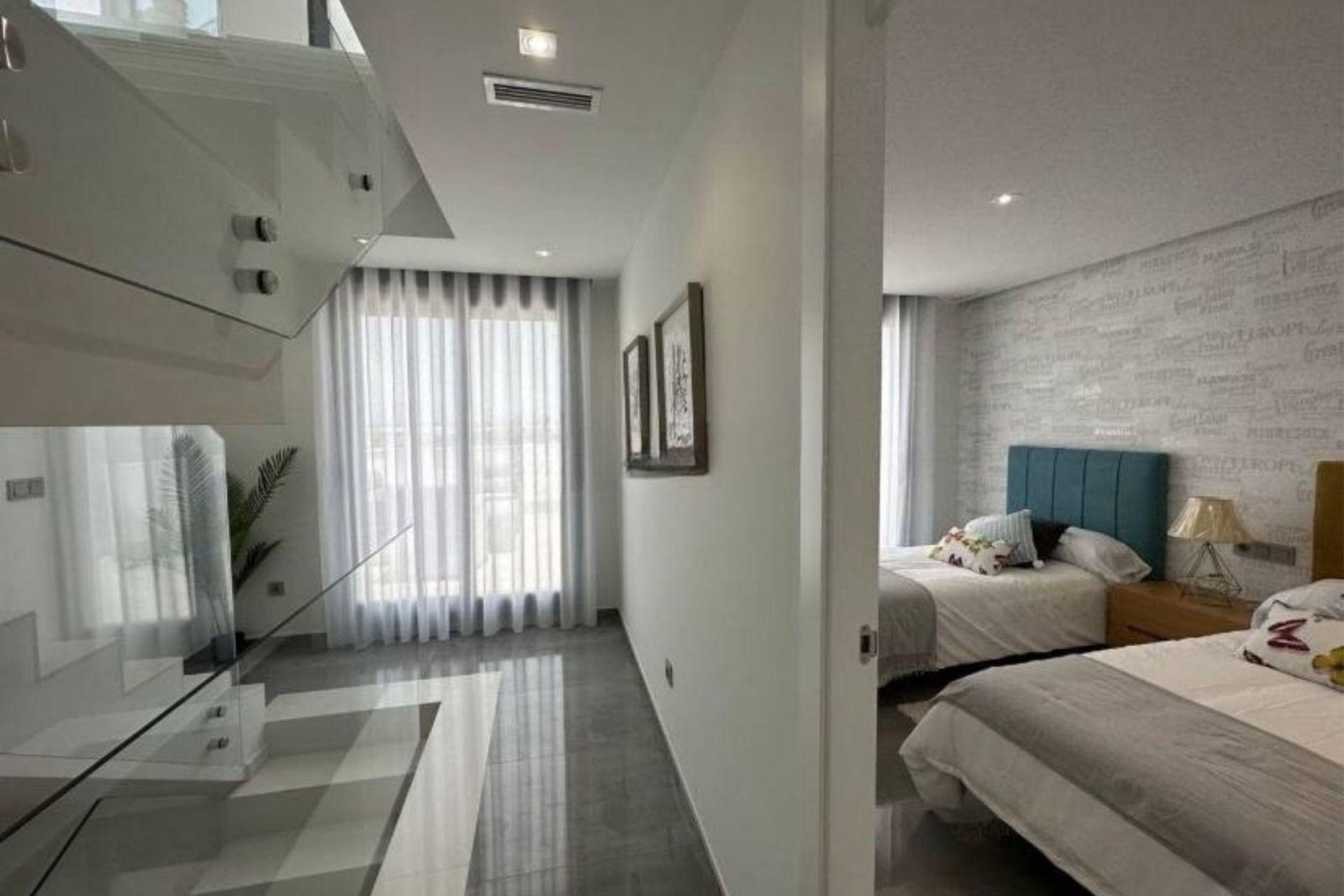 Segunda mano - Villa -
Torrevieja - Los Balcones - Los Altos del Edén