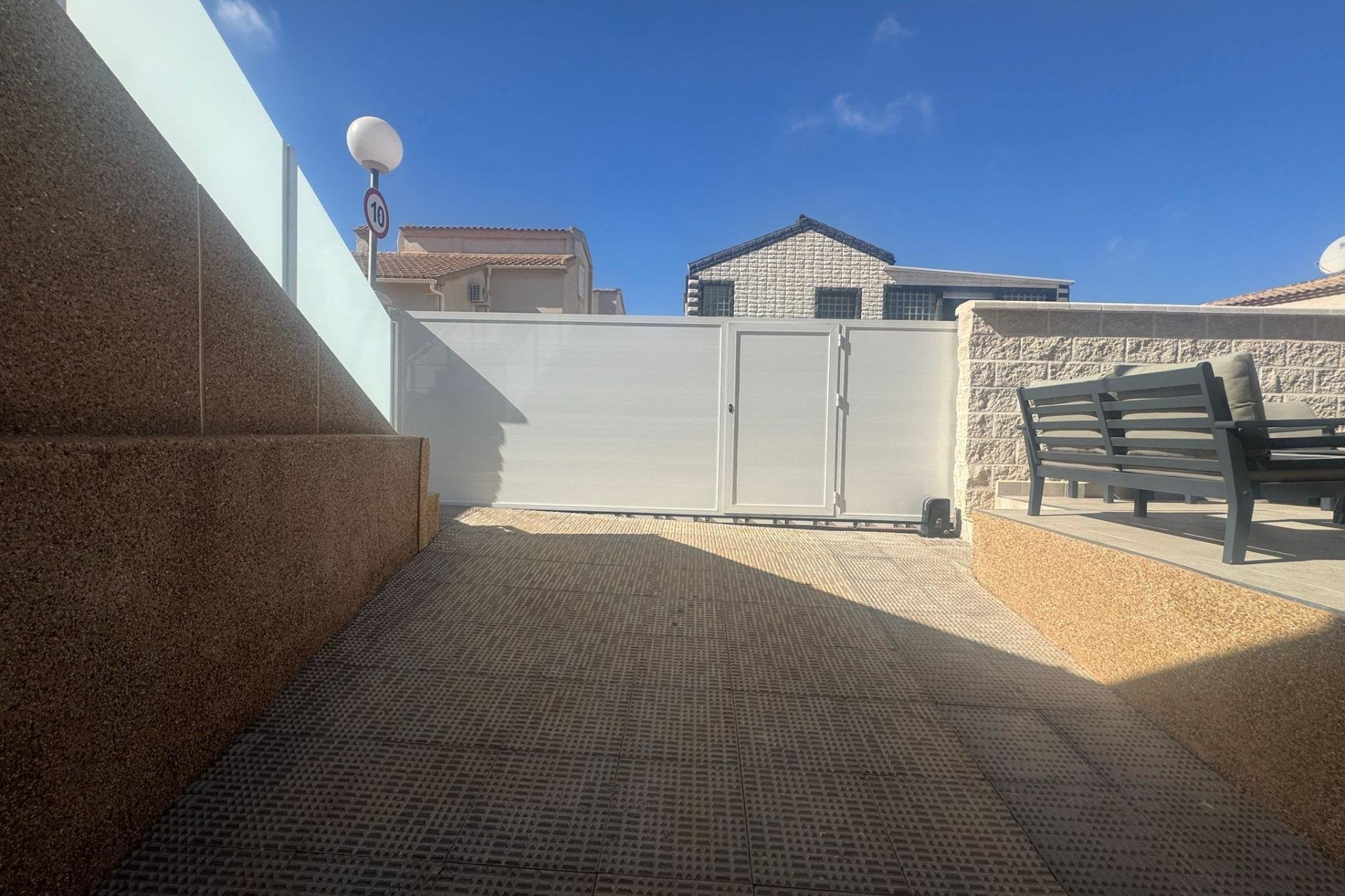 Segunda mano - Villa -
Torrevieja - Los Balcones - Los Altos del Edén