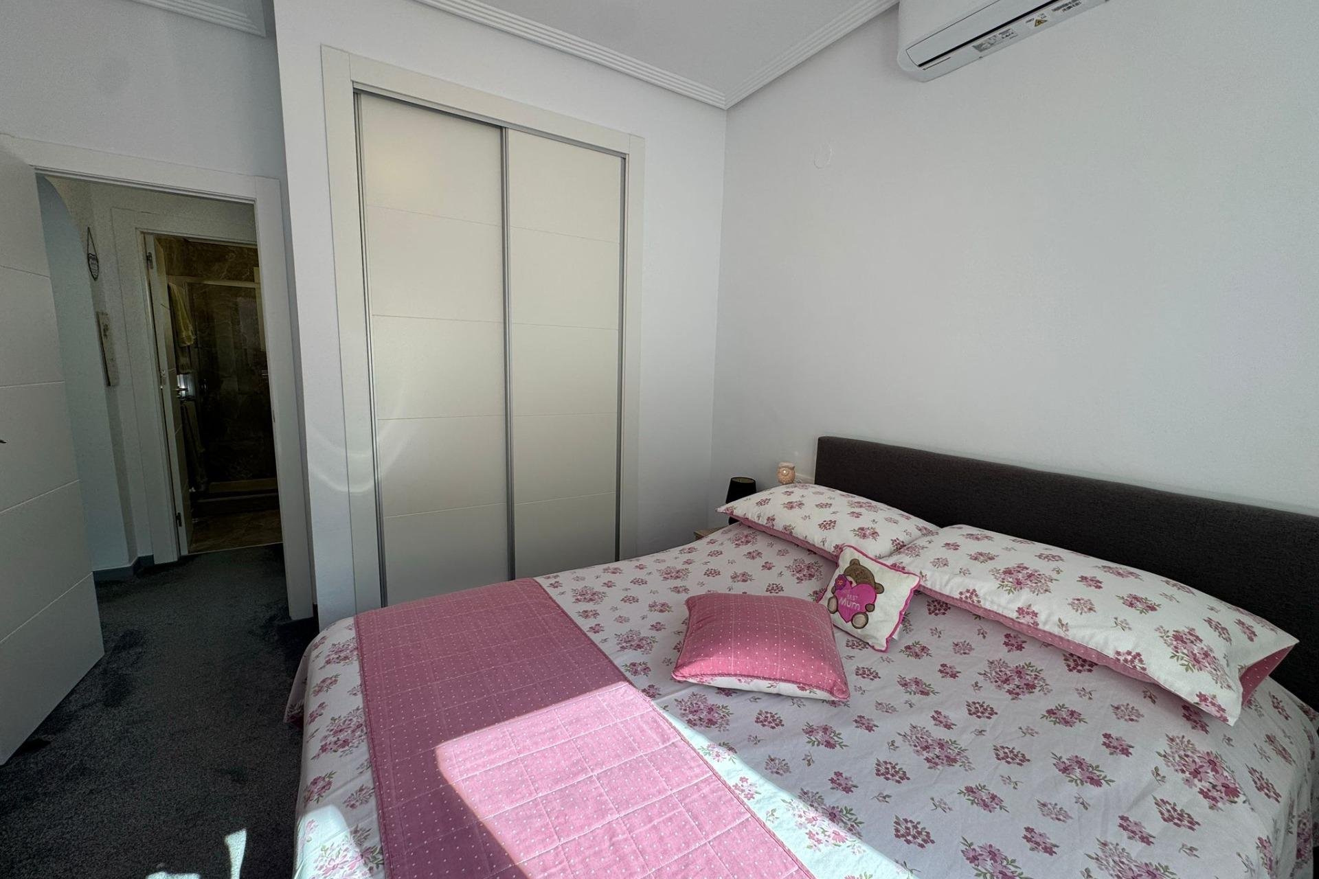 Segunda mano - Villa -
Torrevieja - Los Balcones - Los Altos del Edén