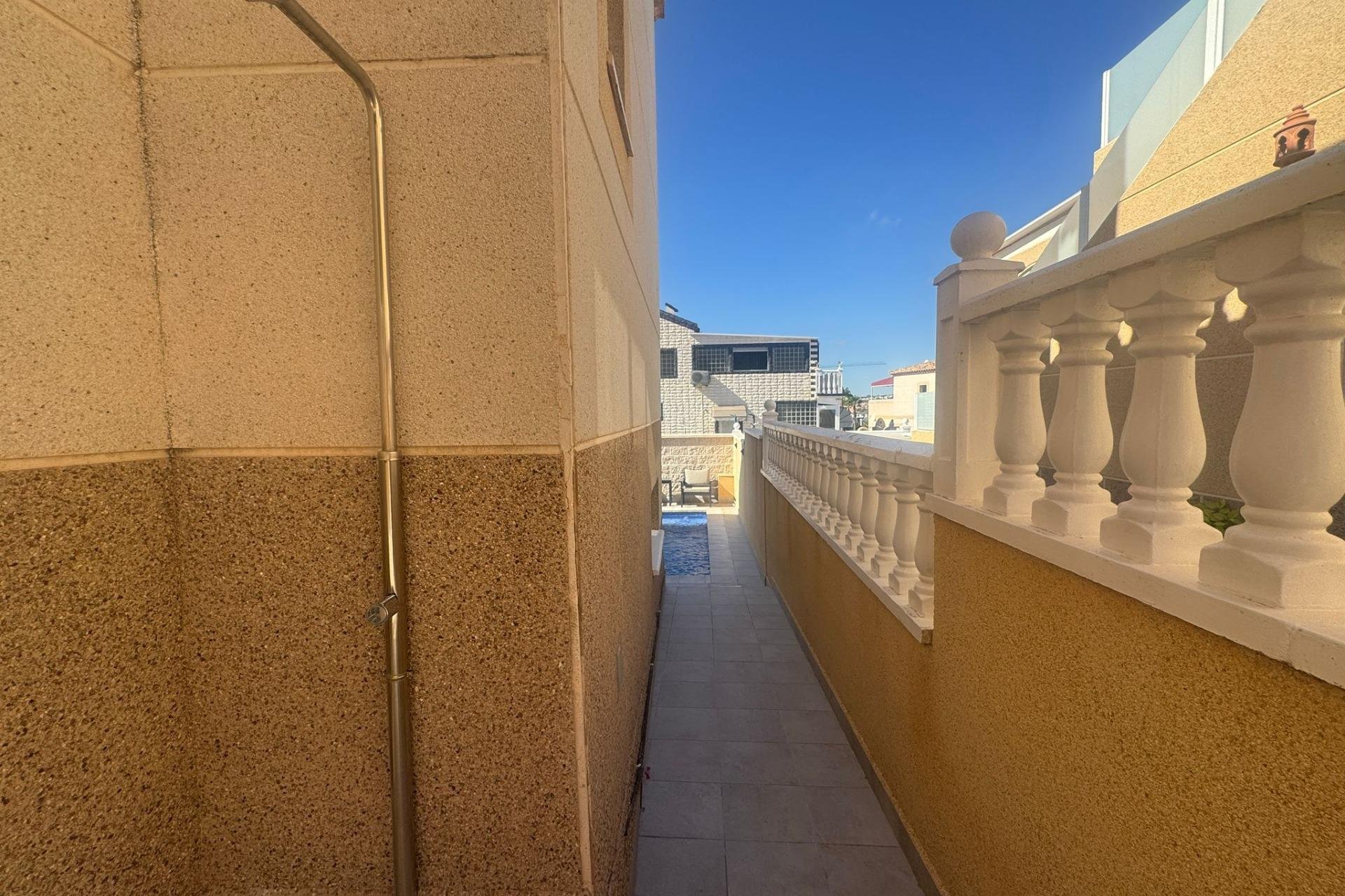 Segunda mano - Villa -
Torrevieja - Los Balcones - Los Altos del Edén