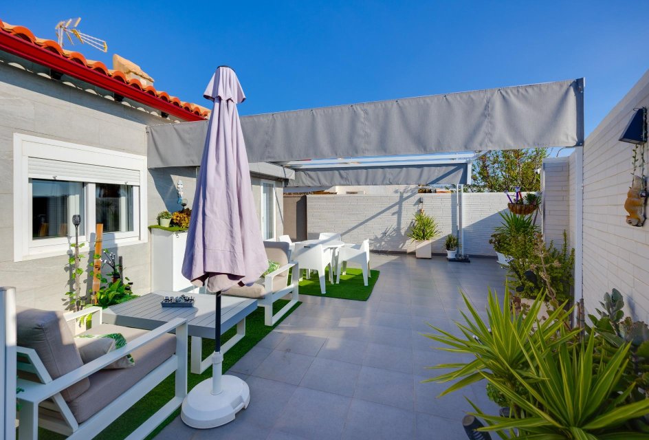 Segunda mano - Villa -
Torrevieja - Los Balcones - Los Altos del Edén