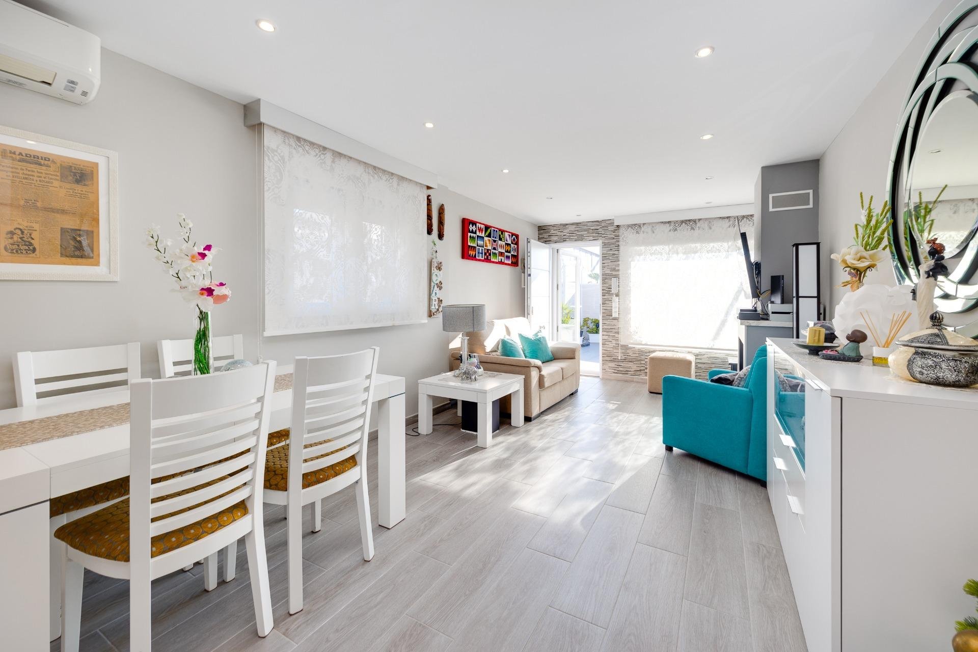 Segunda mano - Villa -
Torrevieja - Los Balcones - Los Altos del Edén