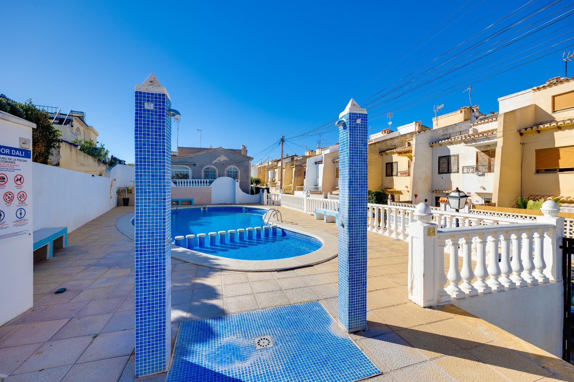 Segunda mano - Villa -
Torrevieja - Los Balcones - Los Altos del Edén