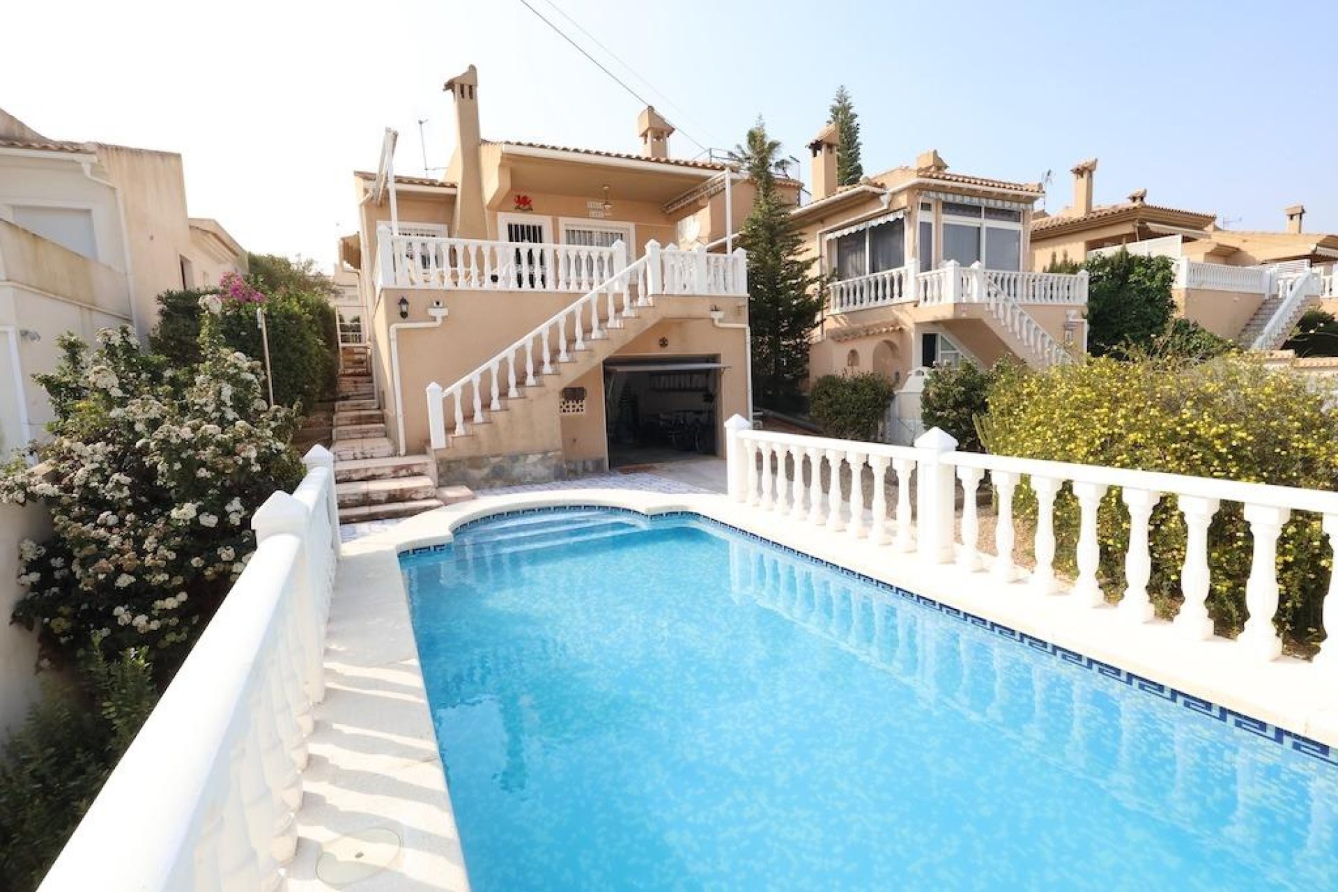 Segunda mano - Villa -
Torrevieja - Los Balcones - Los Altos del Edén