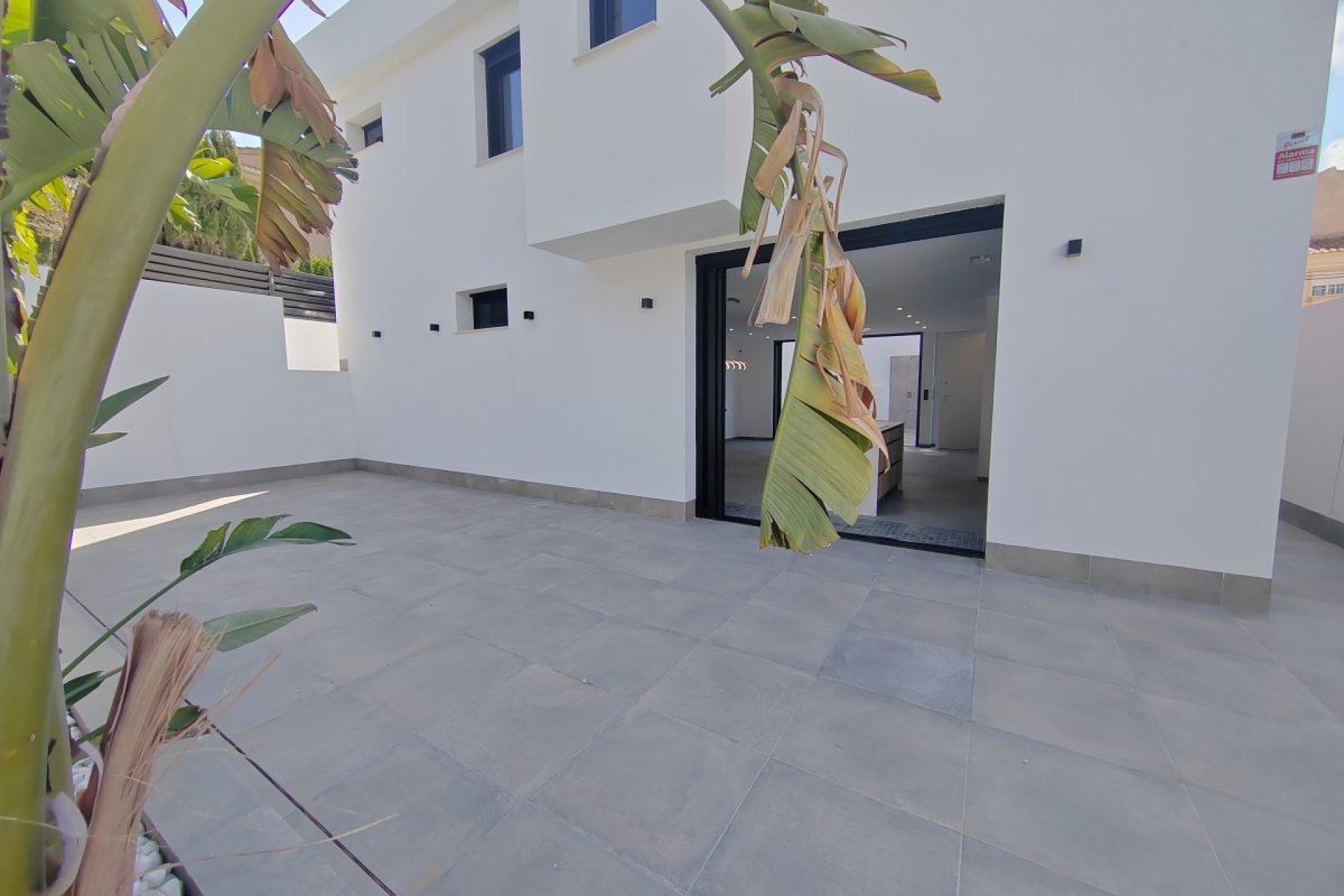 Segunda mano - Villa -
Torrevieja - Los balcones