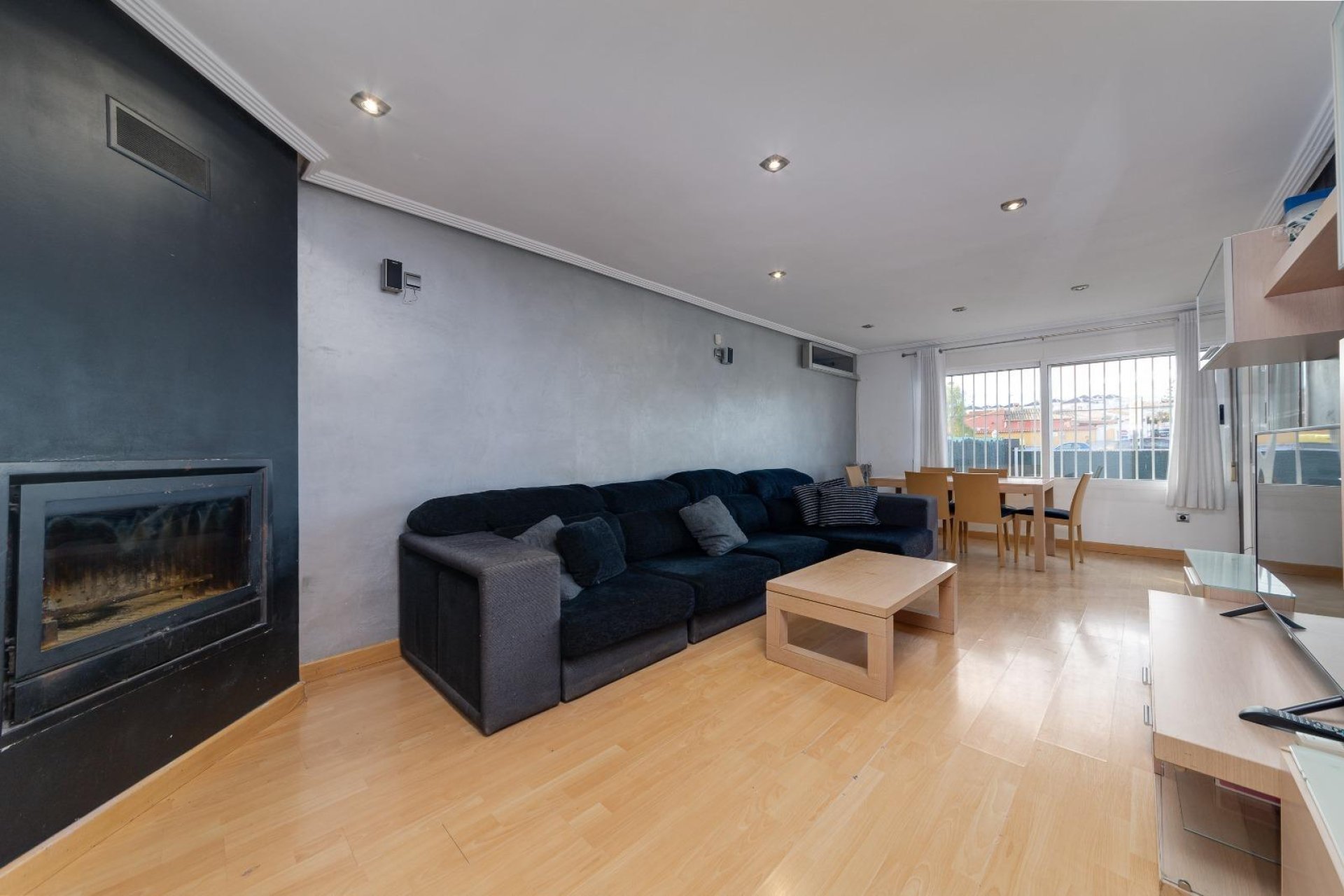 Segunda mano - Villa -
Torrevieja - Los balcones