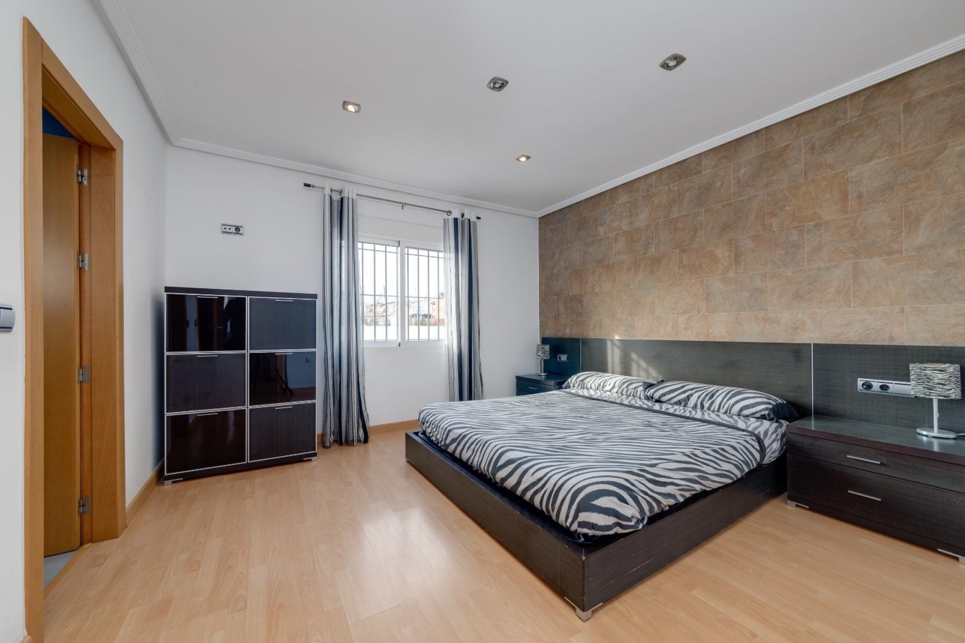 Segunda mano - Villa -
Torrevieja - Los balcones