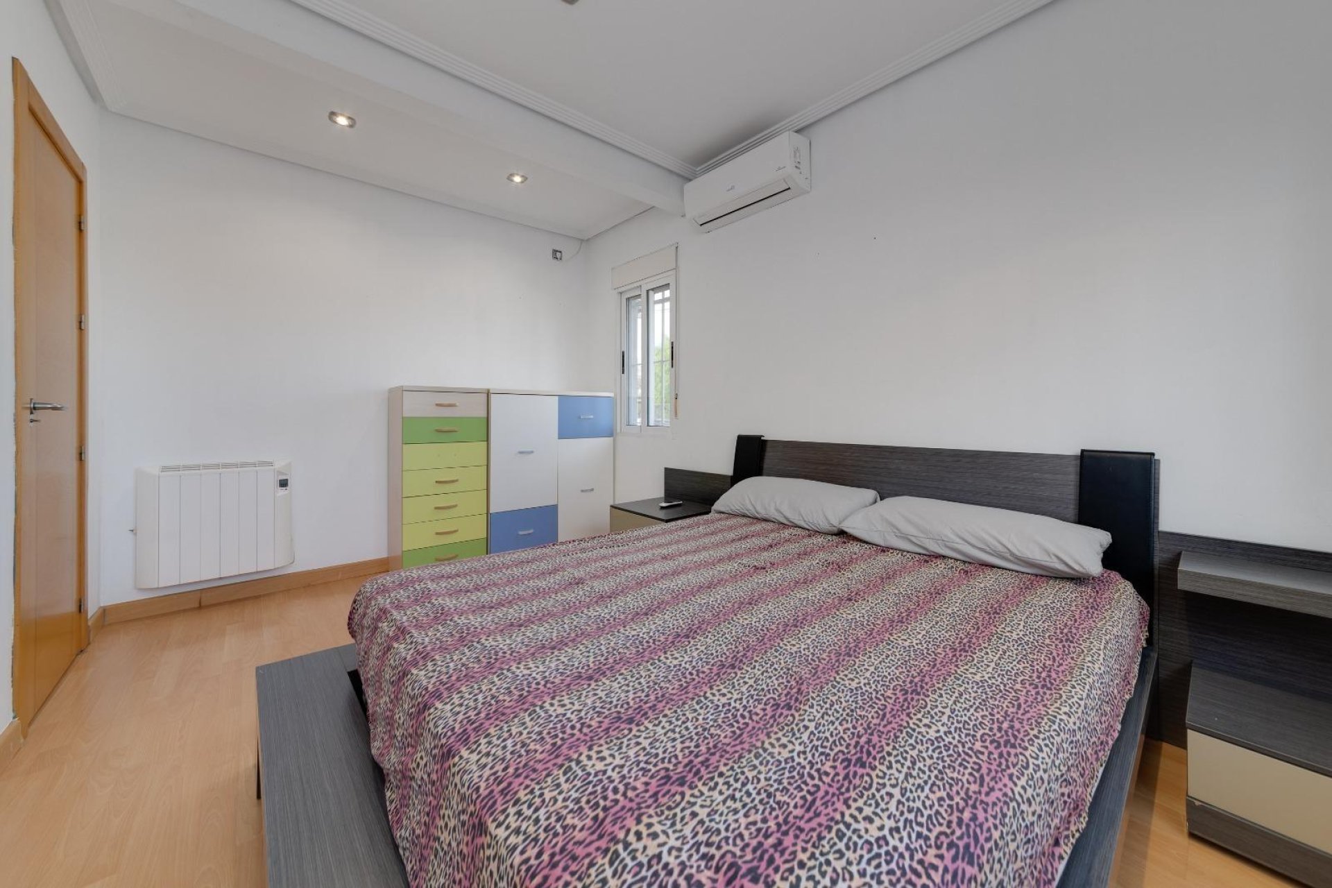 Segunda mano - Villa -
Torrevieja - Los balcones
